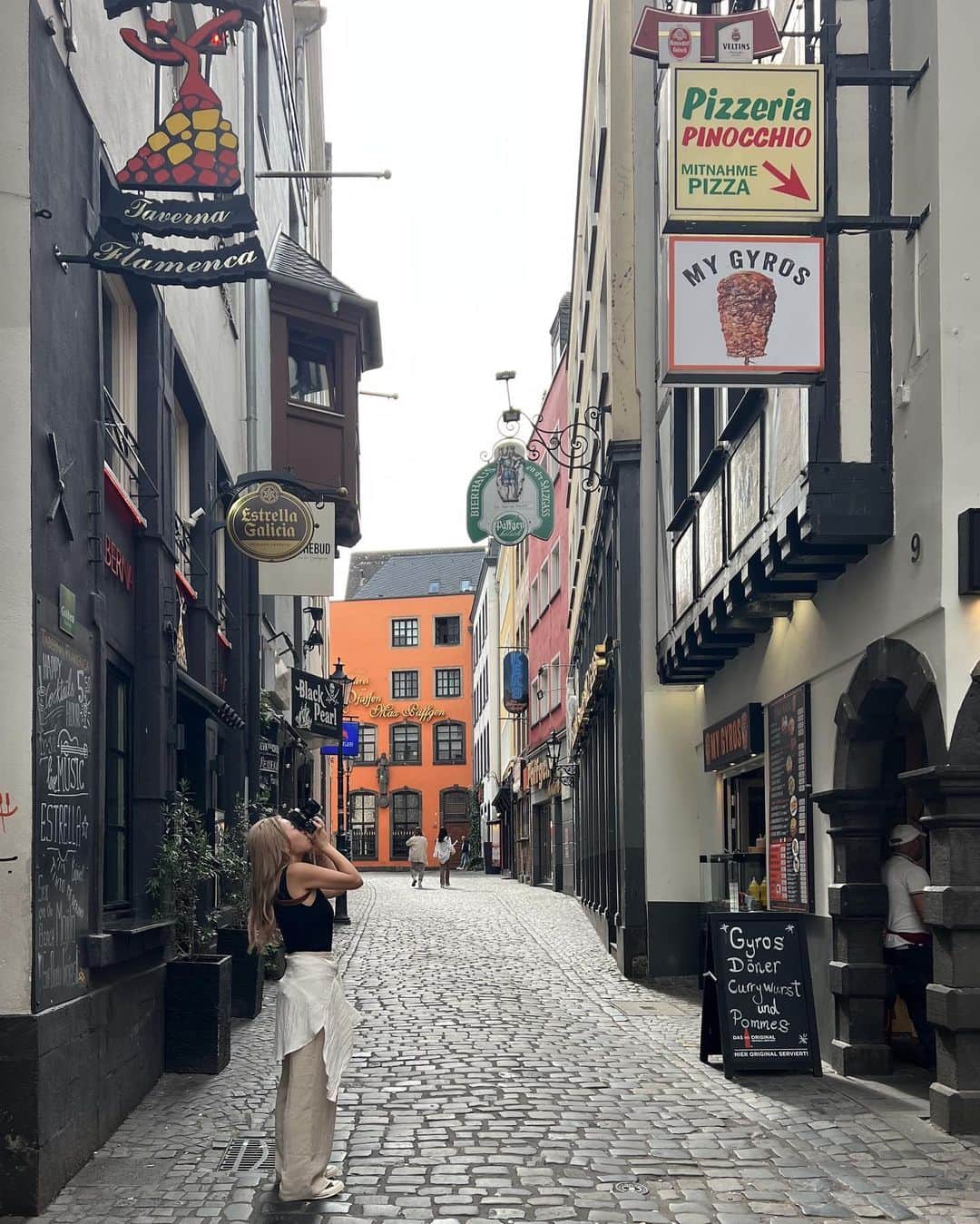 Manamiさんのインスタグラム写真 - (ManamiInstagram)「📍Köln  町が可愛くてきゅん💓」8月1日 18時46分 - manashika