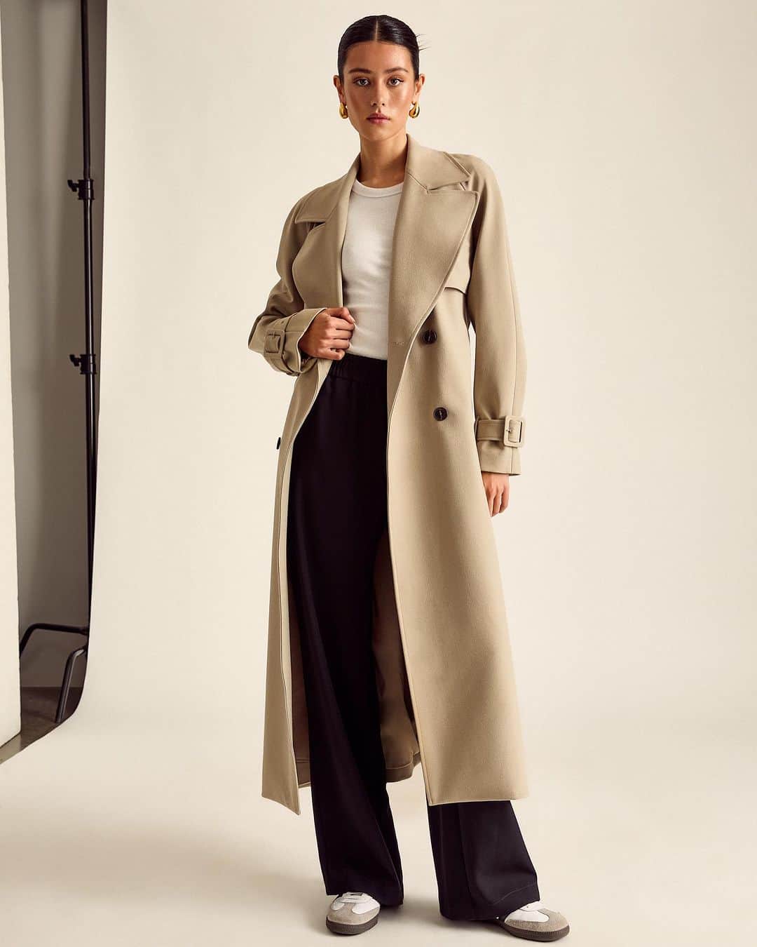 KOOKAI のインスタグラム：「A New Mood Classic •• Shop the Berlin Trench in brindle, available online and in selected boutiques #kookai」