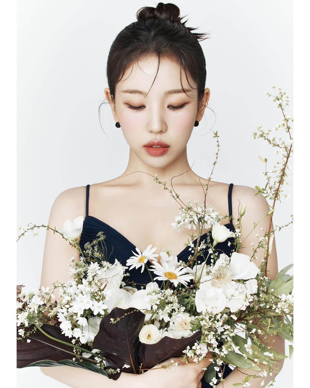 ペク・アヨンのインスタグラム：「📸💍💕 이제 정말 얼마 안남았다..!!」