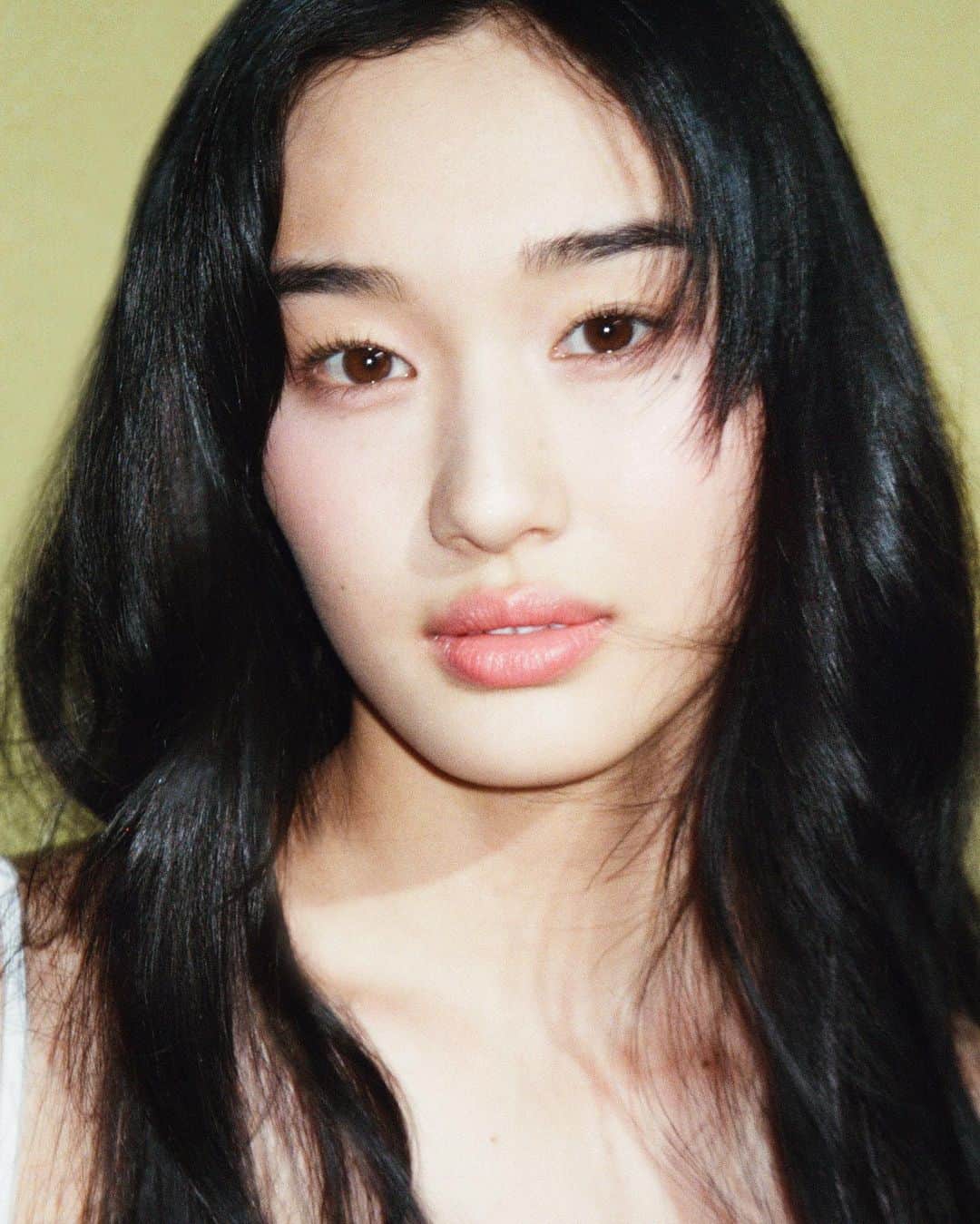 のインスタグラム：「한국의 새로운 헤어케어브랜드 "narka" 의  이미지 모델이 되었습니다💛 좋아하는 한국에서 일할 수 있어서 너무 행복해요! 팀narka 여러분 정말 감사드리고요! 사랑합니다🫶  今回、韓国のNEWヘアケアブランド"narka"のイメージモデルになりました💛 大好きな韓国でお仕事が出来て、とても嬉しいです！ チームnarkaの皆さん、本当に感謝しています🫶  #narka#나르카」