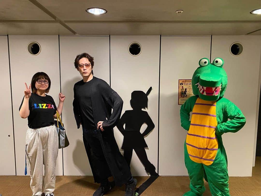 宮尾俊太郎さんのインスタグラム写真 - (宮尾俊太郎Instagram)「ミュージカル #ピータパン 観て来ました。 子供の笑顔に涙がこぼれそうになり、、もう大人だからピーターパンには会えない事に気づいてしまった。 しかし、ここにこれば大人もまた出会えますね！！ 素敵な演出で空間が埋まってました。」8月1日 19時30分 - shuntaro_miyao