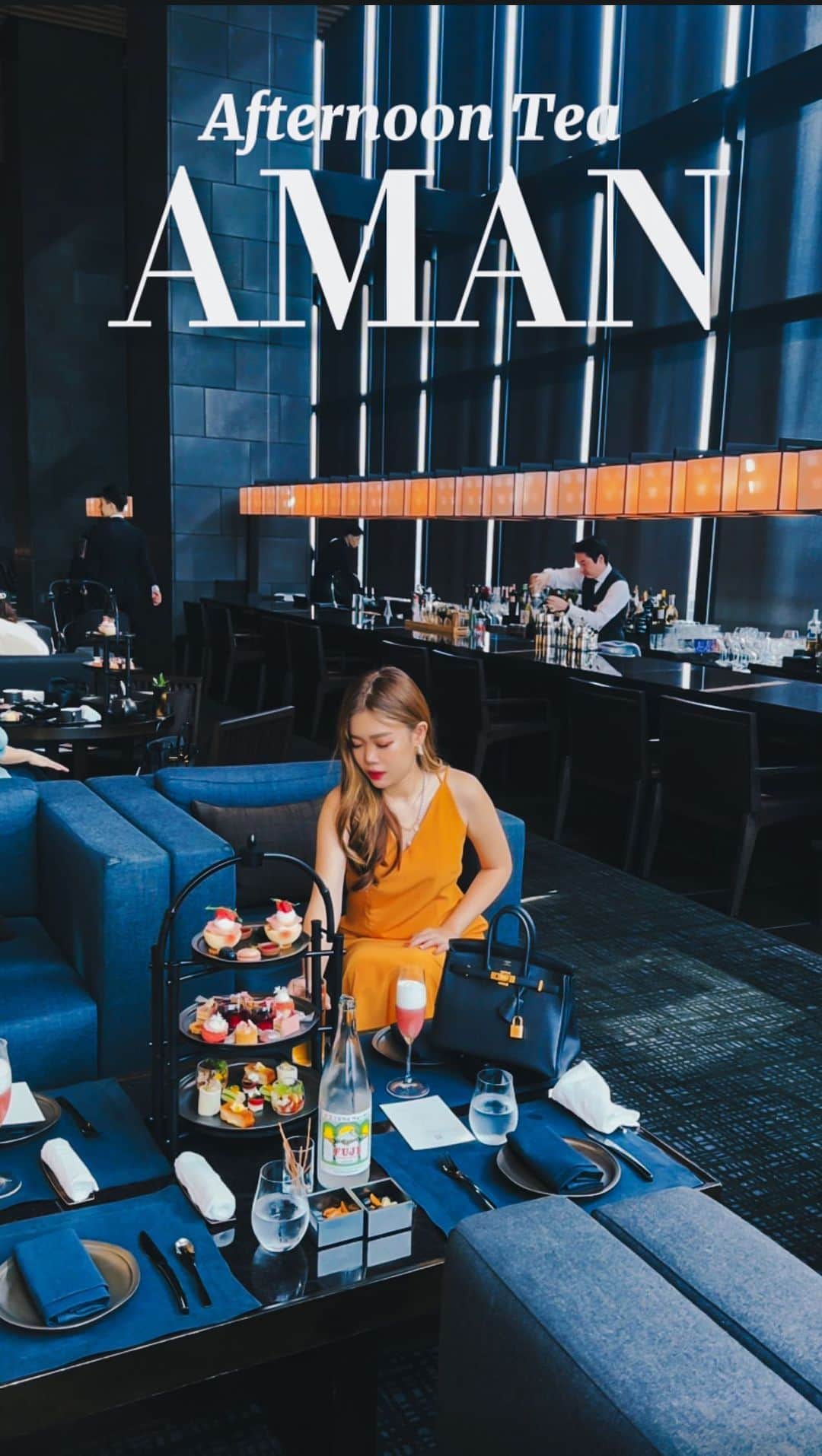 Stella Leeのインスタグラム：「I have been wanting to visit @aman_tokyo to try their famous Afternoon Tea and finally I did it this summer. The afternoon tea is 9500 yen per pax with free flow tea and coffee of your choice during 2 hours stay  I was pampered with the selections of sweets and savory, and even better, it’s Peach Themed in July 🍑 Peach is one of my favorite fruits and I always love japanese peach 🍑 The thing that I love about Japan is they incorporate seasonal produce on their products 🥰 The last afternoon tea that I had in Japan was Strawberry themed as it’s winter time  Have you ever considered trying luxury afternoon tea in Japan next time?」