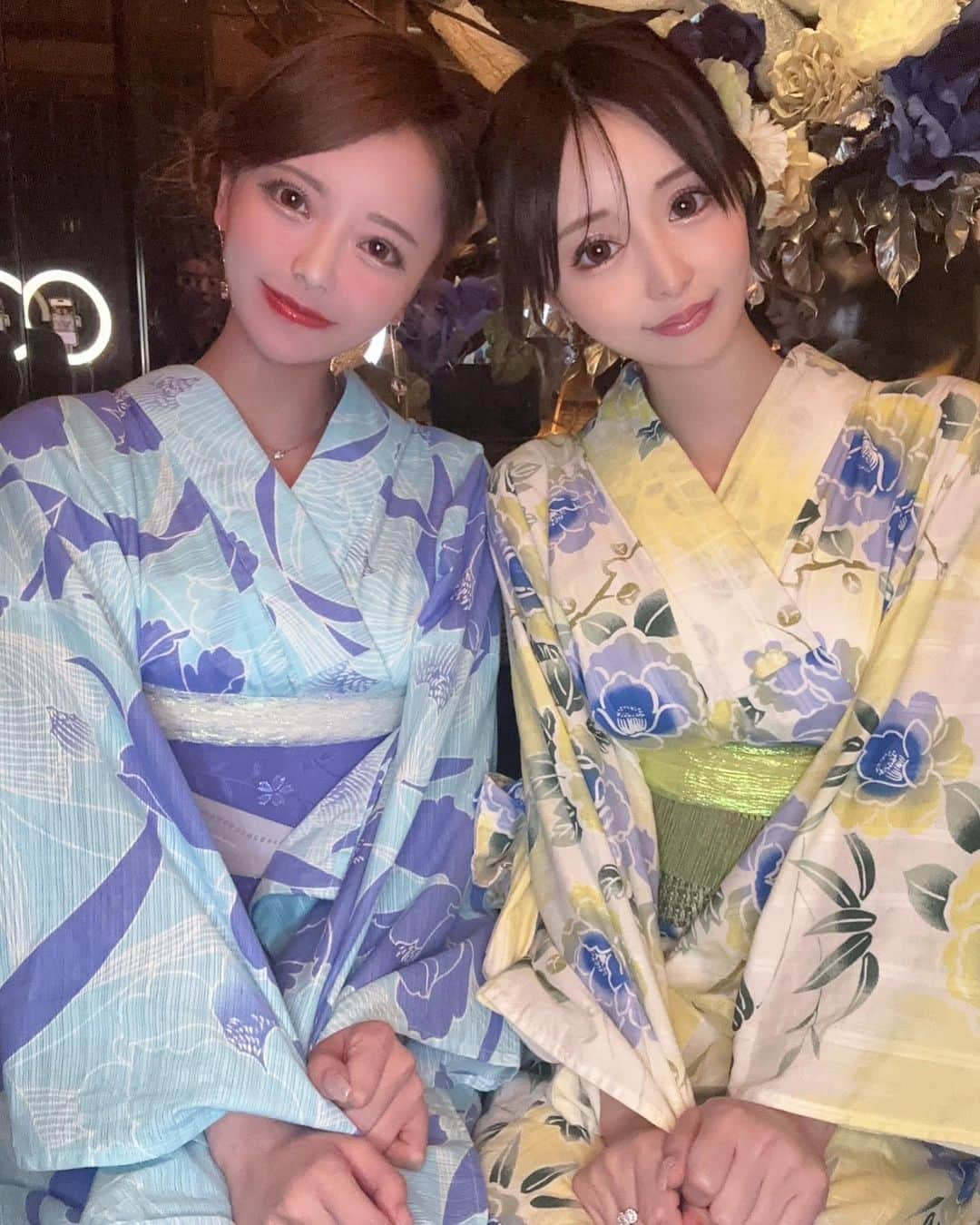 黒宮ちはやさんのインスタグラム写真 - (黒宮ちはやInstagram)「つねぴたちゃんと👭💕   #黒宮ちはや #小悪魔ageha #モデル #キャバクラ #キャバ嬢 #歌舞伎町 #新宿 #華灯 #浴衣」8月1日 19時48分 - chihaya_kuromiya