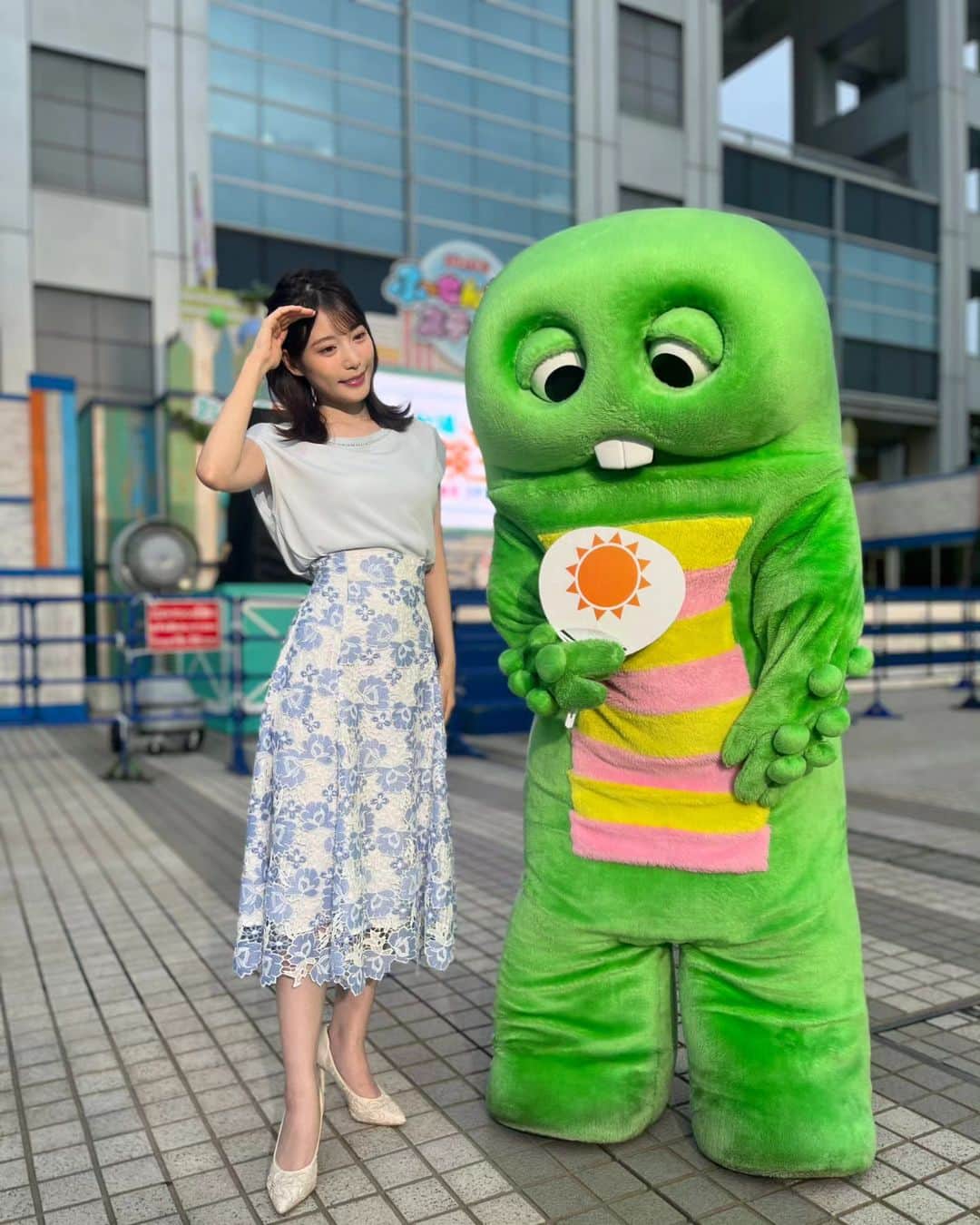 のインスタグラム：「関東あす「猛暑復活」 再び、猛暑日が週末まで続きそうです☀️💦 お出かけの際は、熱中症に十分注意してください⚠️  #イット #ソラよみ #竹俣紅　@benitakemata_officil #ガチャピン　@gachapin_official #天気 #お天気」