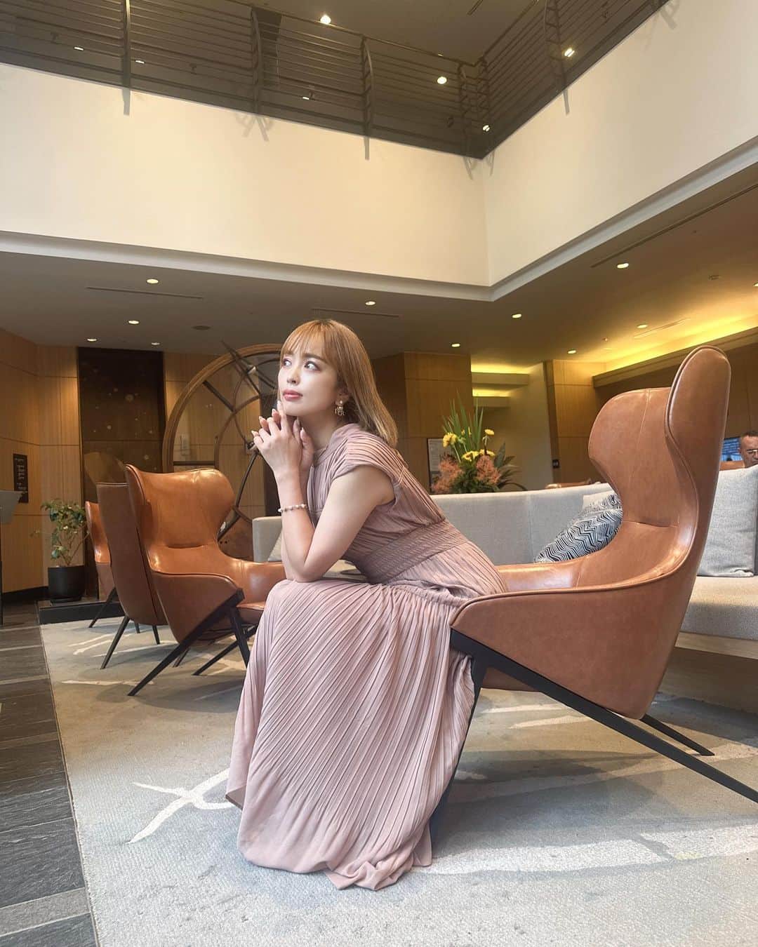 板橋瑠美のインスタグラム：「北海道滞在中のHotel✨  Fairfleld Marriottoに宿泊💓  すすきのにあり交通が便利だし、綺麗だし最高すぎました❤︎  札幌に来たら、絶対マリオットさんがいい！✨✨  皆様も北海道旅行は是非 @fairfieldsapporo  へ💓」