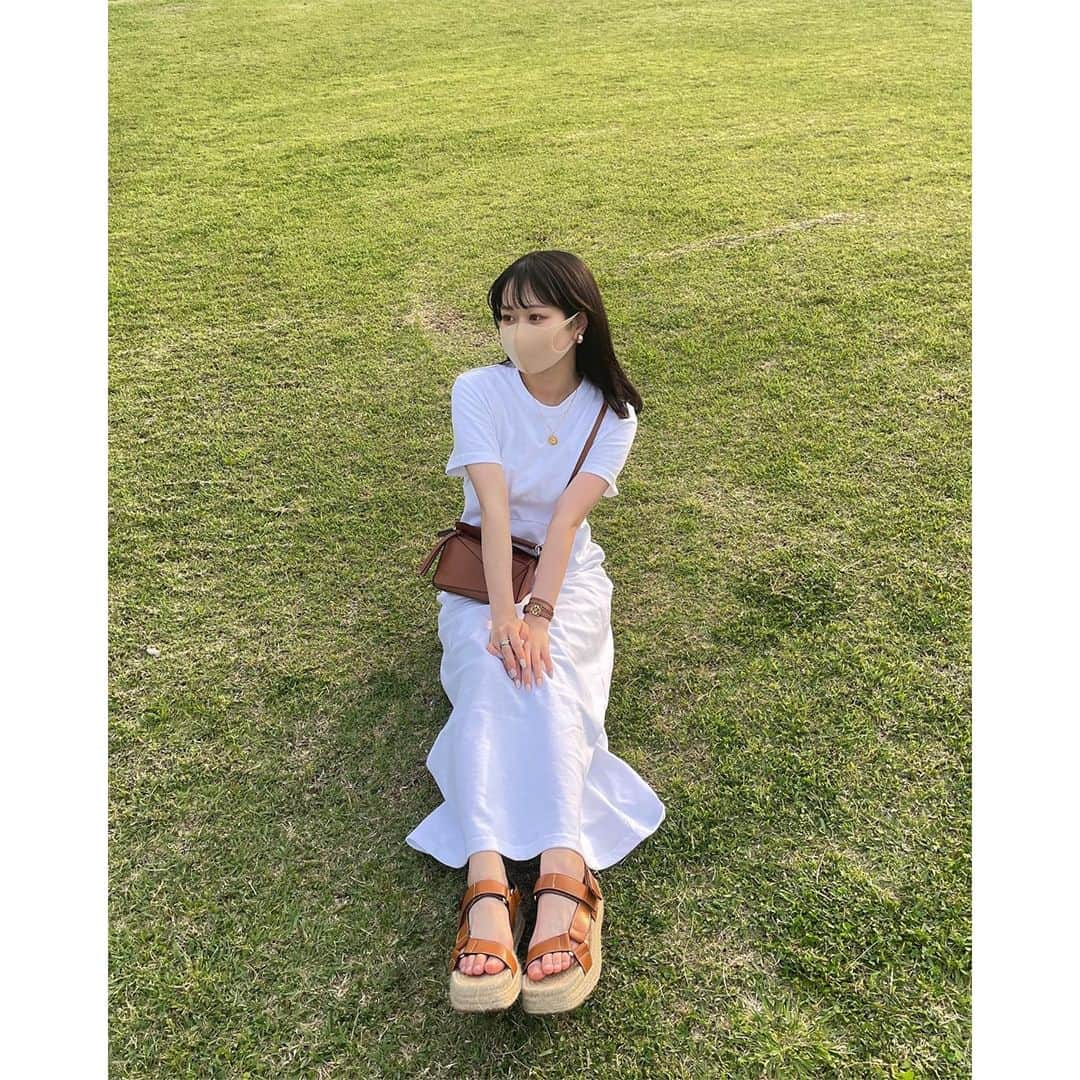 PATRA magazineさんのインスタグラム写真 - (PATRA magazineInstagram)「【お気に入りの一枚👗リゾートワンピ】  夏にぴったりなリゾートワンピは持ってる？  可愛さと、ちょっと大胆なものがおすすめ💕 ホテルステイなどにもっていこ！  ＼ thank you 🦢 ／ @mgmilk___ / @nami___grm @treaturself_una / @412_kana /  @___ponmk2___ / @nanamiio3  今みんなの中で流行っている事やアイテムがあれば @patra__jp をタグ付けしてぜひ教えてね🔔  皆さんのすてきな投稿をぜひ紹介させてください！  #リゾート #リゾートワンピ #ワーケーション  #ワンピース」8月1日 20時00分 - patra__jp