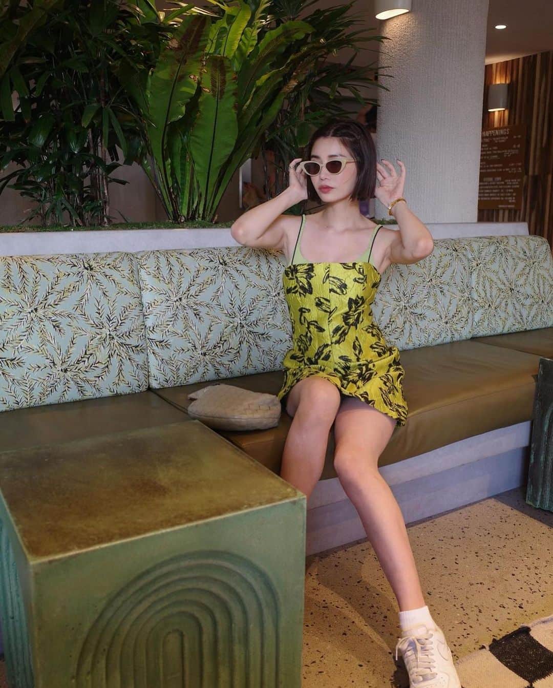 島袋聖南のインスタグラム：「再投稿失礼します、 素敵なパナマ帽に出会った♡👒 #未来集団 #ロカヒハワイ #ハワイ #旅行」