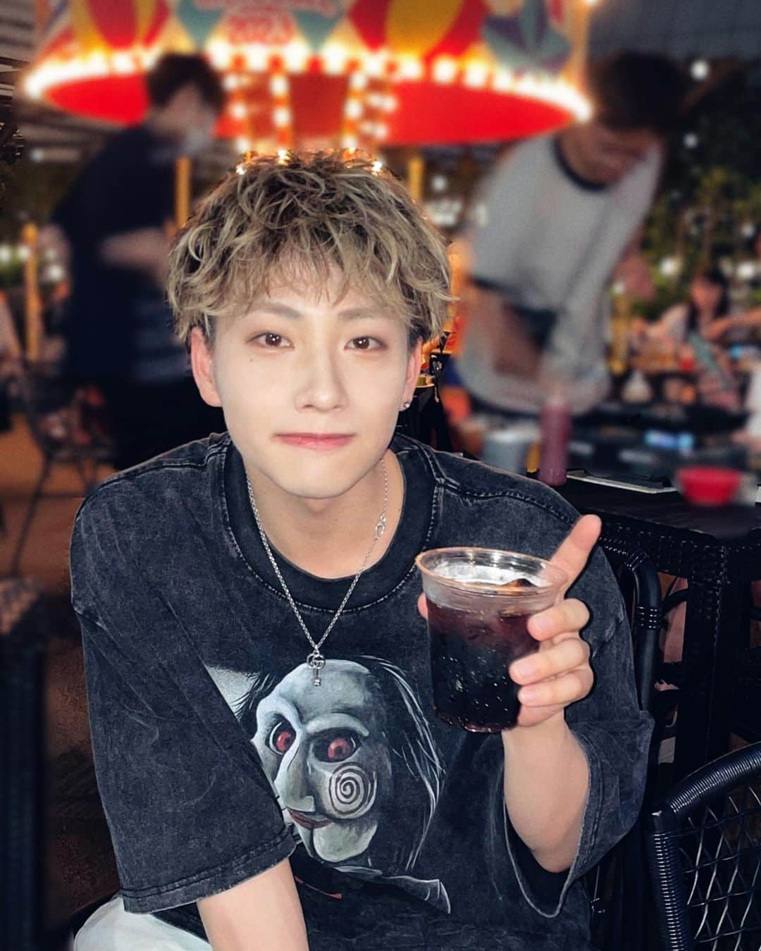 白金倫太郎のインスタグラム：「俺と乾杯してくれる人！？🍻 ビアガーデンでBBQしてきたよやっと夏らしいこと出来た🍖🔥」