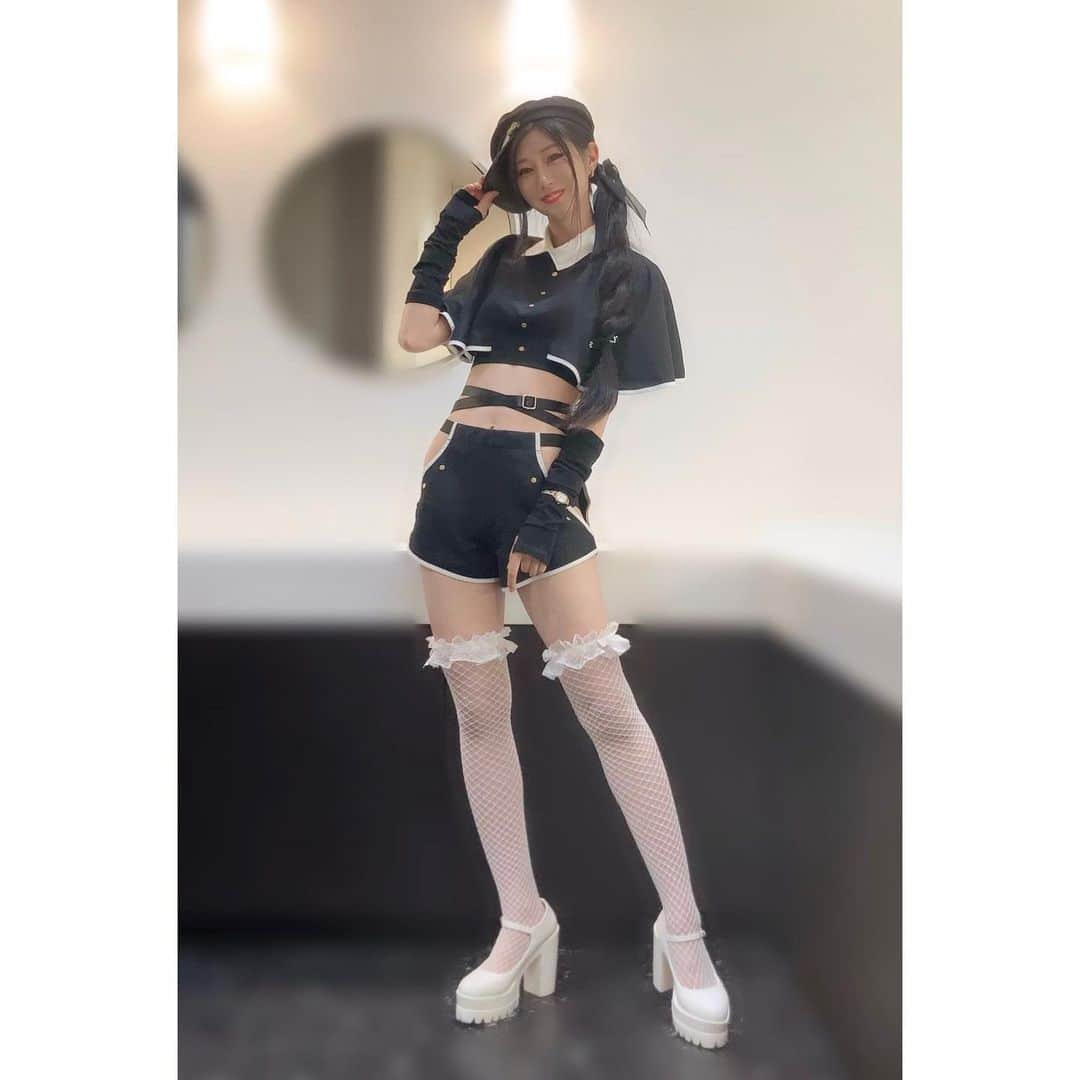 浜本あきののインスタグラム：「#SPADIE ♠️✨ ポーカーコンパニオンやってきました❣️ . コスチューム可愛いからたくさん写真のせちゃう✌🏻 これ着てみたかったんだよね💕︎ そしてコンパニオンのお姉さんたちみんな美女です🥺 . ポーカーのルールとディーラー覚えたから、会場周遊しながらゲーム見るのも面白かった☺️ 背後から気配感じた方いたらすみませんでした🙇🏻‍♀️笑笑 . また行きたいな〜♥️♦️♠️♣️ . . .  . #スペーディー  #ここから始まるボク達のポーカーライフ  #リアルリカちゃん  #フリーモデル  #イベントコンパニオン  #ポーカー #ポーカー好きな人と繋がりたい  #poker #ポーカー女子  #イベコン #コンパニオン  #かわいい女の子 #綺麗なお姉さん #脚フェチさんへ #脚フェチ #美脚 #くびれ女子 #くびれ美人  #スレンダー美人 #美脚モデル #美脚美人  #被写体になります #被写体になりたい  #japanesemodel #japaneseidol #asiangirls #japanesegirl #pokergirl #pokerlife」