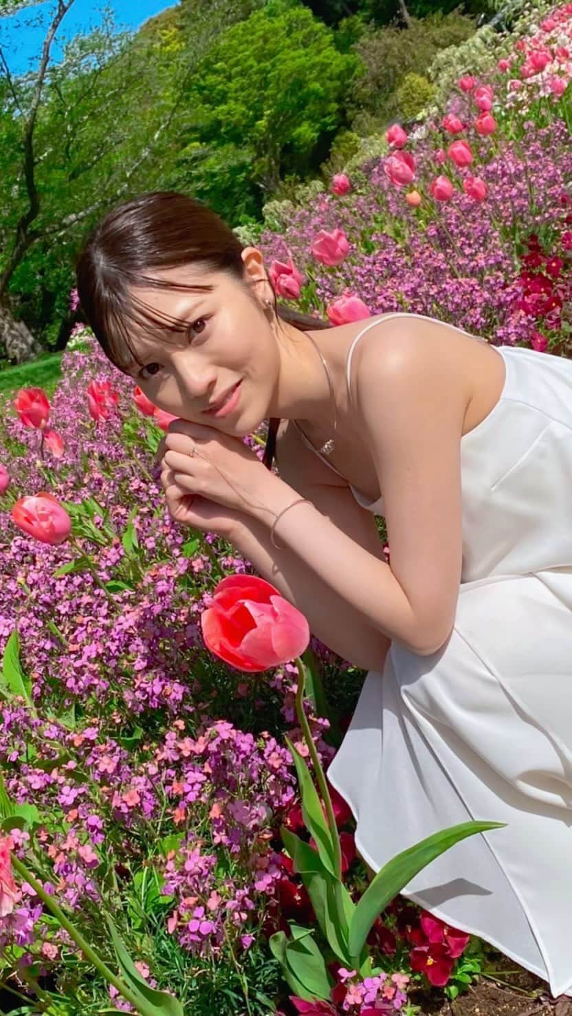 石原夏織のインスタグラム：「インスタライブ🩵🩵  明日はついにParaglider発売✨ 6日はライブ🥹🤍🤍  よろしくお願いします🌼」