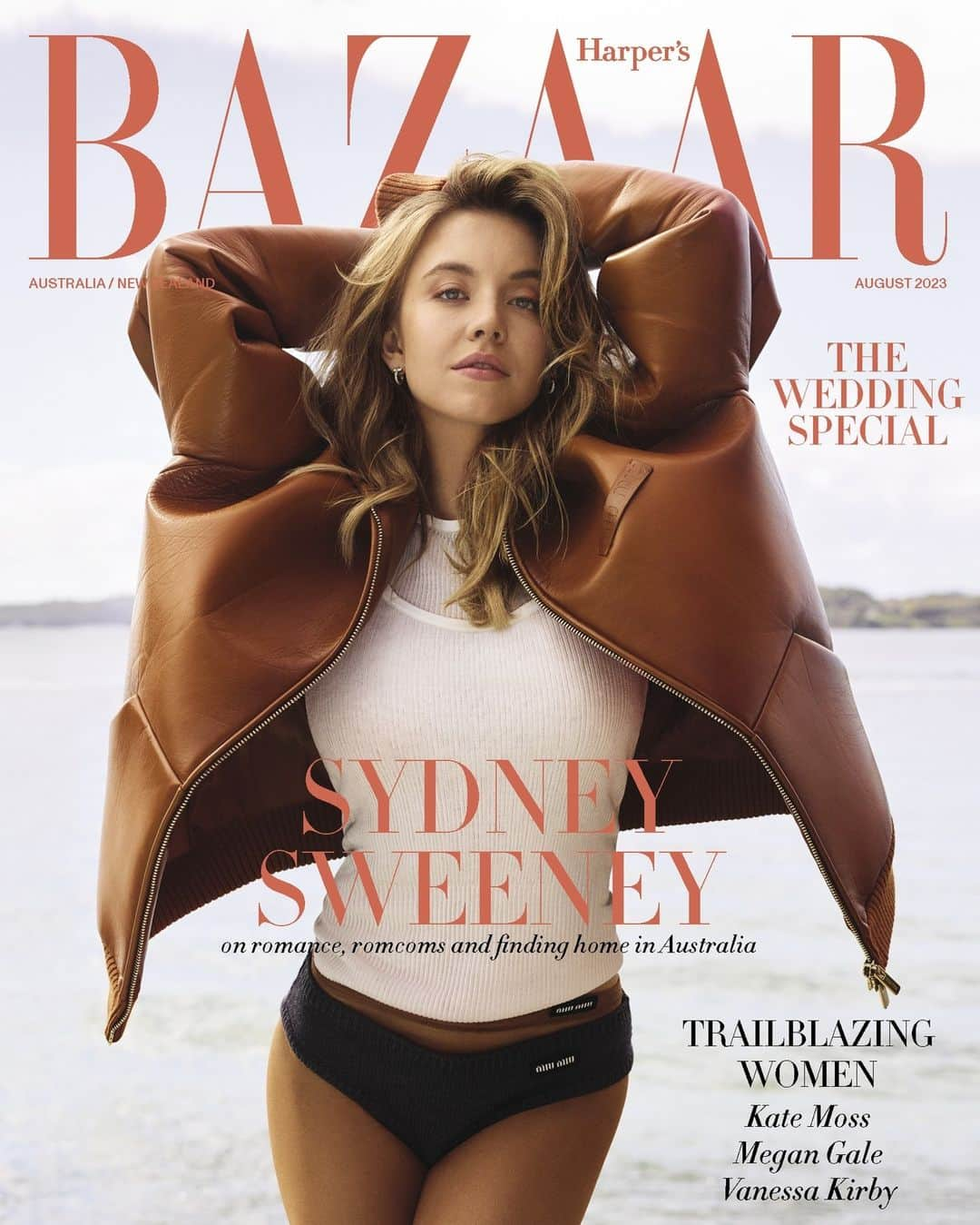 Miu Miuさんのインスタグラム写真 - (Miu MiuInstagram)「@Sydney_Sweeney in #MiuMiuFW23 on the cover of @BazaarAustralia.  Photographed by @Simon.Eeles. Styled by @MarkVassallo.  #MiuMiu #MiuMiuEditorials」8月1日 21時00分 - miumiu