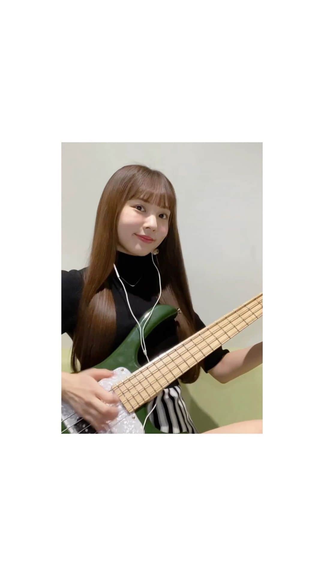 MINAのインスタグラム：「. I played the bass:)🤍」