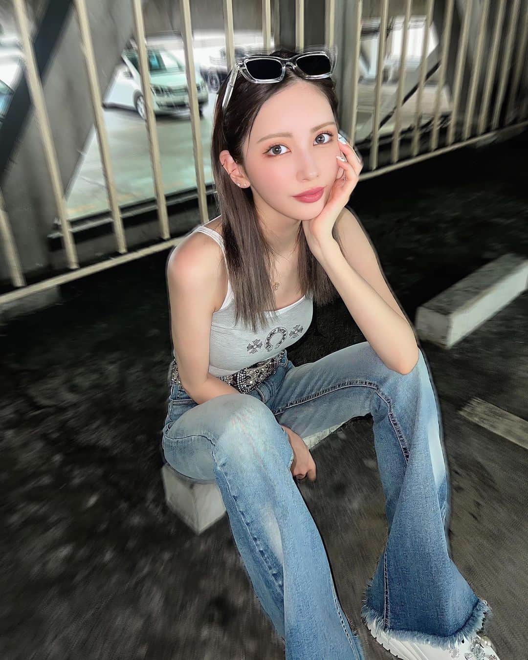 Ayakaさんのインスタグラム写真 - (AyakaInstagram)「. 暑すぎてもうデニム履くのもきつい🥵☀️🥤💦 . #me #code #ootd」8月1日 21時24分 - _81181004
