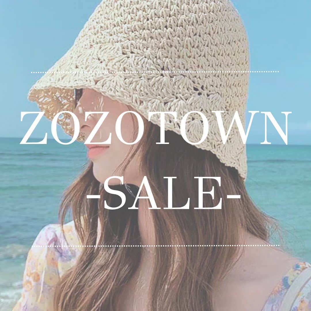 コレカウのインスタグラム：「． ZOZOTOWNタイムセール開催中🥰✨ 夏のこの時期は、週末だけでなく 平日もセールしています🍍  お盆の連休前に！ 夏のアイテム☀️ゲットしてください✨  #perky #perkroom #zozotown #zozo #ゾゾタウン #ゾゾ #タイムセール #セール #期間限定セール #ファッション #ファッションサイト #トレンドコーデ #トレンド #ファッション好きな人と繋がりたい #ファッション好き #ブランド #セレクトショップ #ファッション通販 #春服 #春服コーデ #20代コーデ #30代コーデ #いいね #instagood #instalike #fashion #sale #ootd #outfit #likesforlike」