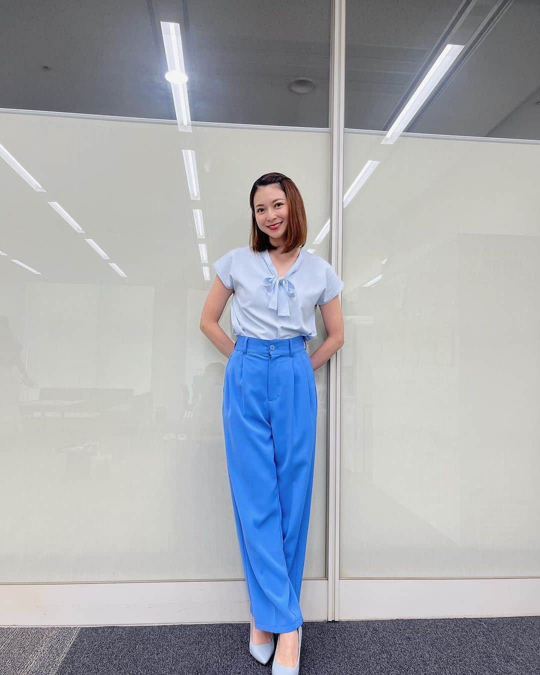 住田紗里のインスタグラム：「昨日と今日のグッド！モーニングの衣装です☀️ 雷雨びっくりしましたね！  トップス Pierrot（@pierrot_shop）  パンツ GeeRA（@geera__official）  トップス•スカート Pierrot（@pierrot_shop）  #グッドモーニング#衣装#pierrot#geera#テレビ朝日#テレ朝#テレビ朝日アナウンサー#アナウンサー#住田紗里」
