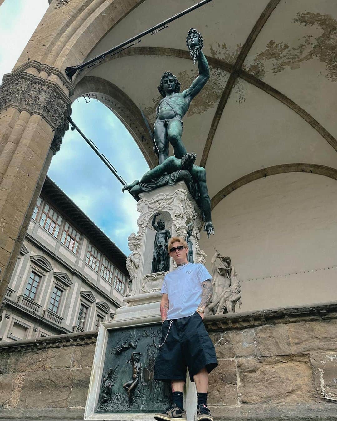 平本蓮さんのインスタグラム写真 - (平本蓮Instagram)「Rere's Bizarre Adventure Chapter 5 Lost Baggage in Florence F**kｯｯｯ‼︎‼︎   ／|＿＿＿＿＿＿＿＿ ＿ ＿ ‹  To Be Continued || /ᐱ\ |   ＼|￣￣￣￣￣￣￣￣   ￣」8月1日 21時39分 - ren___k1