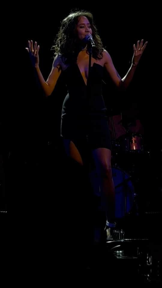 Katini Yamaokaのインスタグラム：「In my years of living and performing in New York the launch of my record Beautiful Tragedy was by far the most special ✨ The energy of every single person in the room felt real, felt warm, felt loving. Thank you all so much for coming and selling out the show. A big thank you to my amazing band for your stellar musicianship, my incredible producer and song writers for the magic of storytelling, and to my mother who flew all the way from Australia to watch me perform for the first time in New York. My heart is full. NYC thank you ♥️ #newyork #livemusic #recordrelease #singersongwriter #nycmusicians」