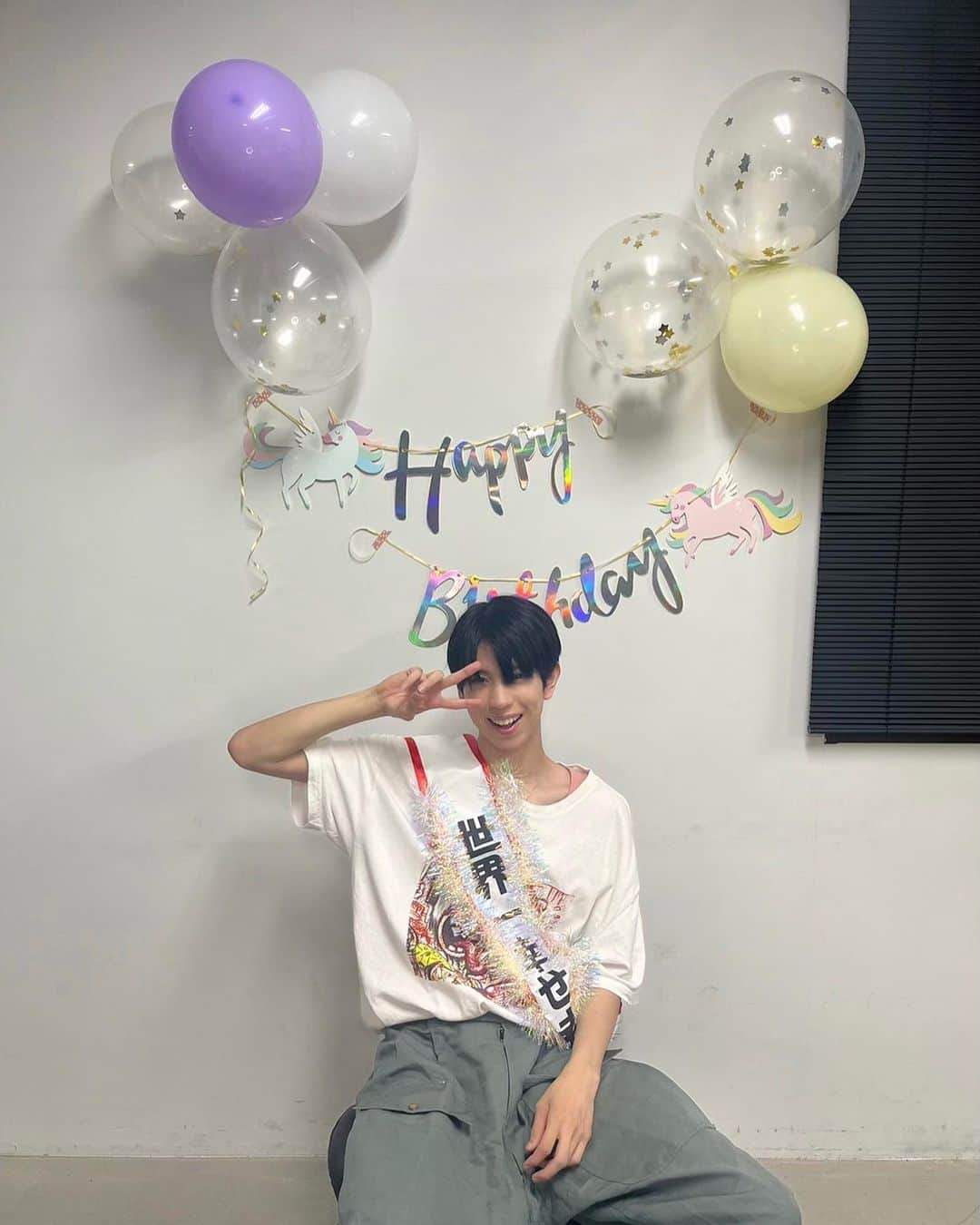 京典和玖さんのインスタグラム写真 - (京典和玖Instagram)「遅くなりましたが、昨日23歳になりました！  たくさんの方にお祝いして頂き、本当に幸せです。 みんなありがとう😊  いろんな物事に触れて、学び多き年にできたらなと思ってます。  23歳も楽しみます！！ これからも応援よろしくお願いします！」8月1日 21時51分 - waku.kyoten.official