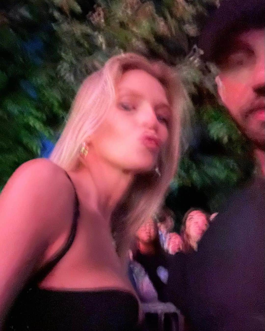 ステラ・マックスウェルさんのインスタグラム写真 - (ステラ・マックスウェルInstagram)「Happy Birthday Amore @riccardotisci17 🔥❤️❤️❤️ you’re so special and we cant wait to celebrate you tonight ❤️❤️❤️」8月1日 21時54分 - stellamaxwell