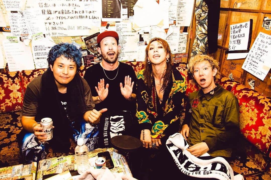 青木カズローのインスタグラム：「SUPER BEAVER千葉LOOKでのライブ殺影完了。 #写殺」
