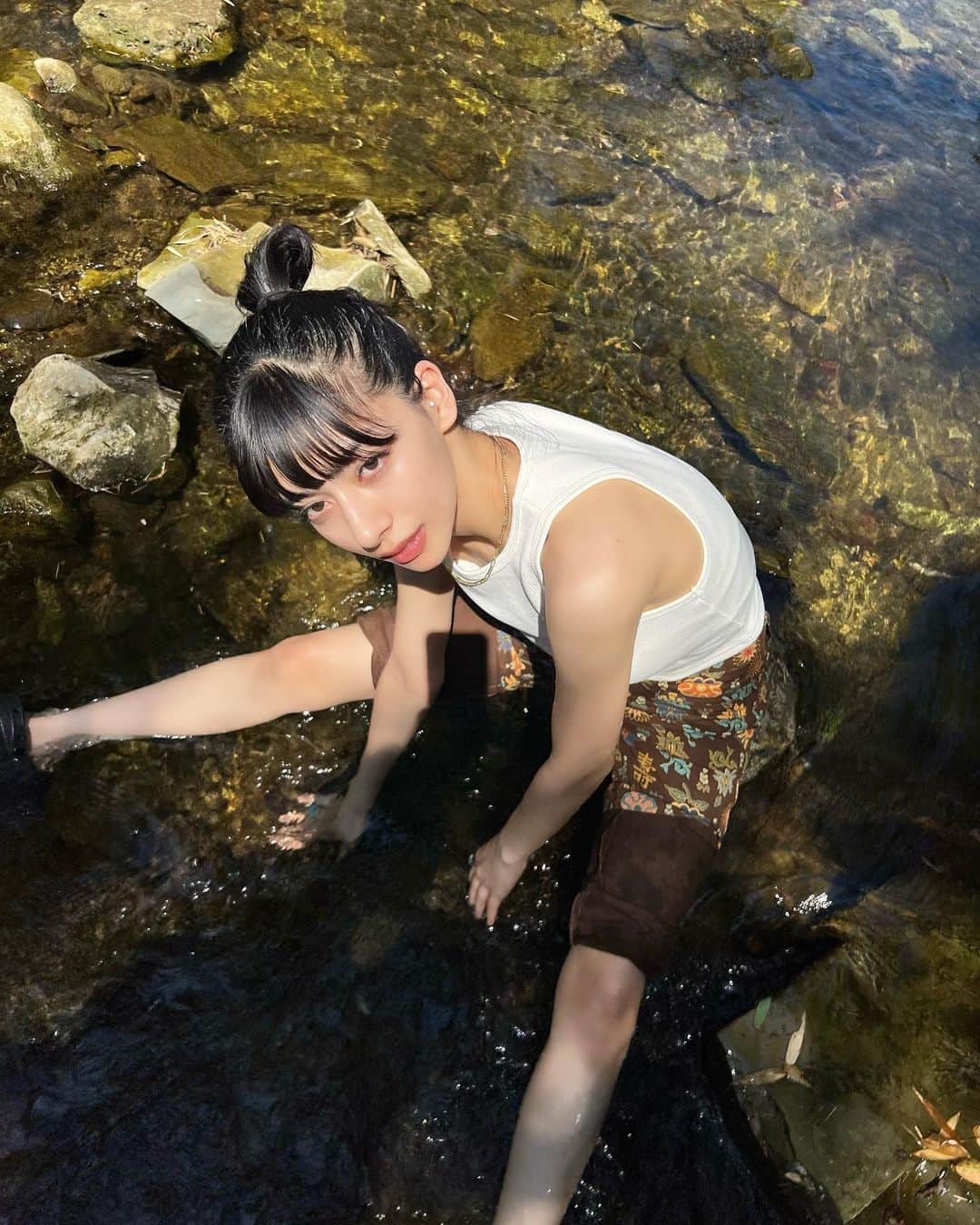 小山ティナさんのインスタグラム写真 - (小山ティナInstagram)「川に触れれたよ」8月1日 22時13分 - k_tina224