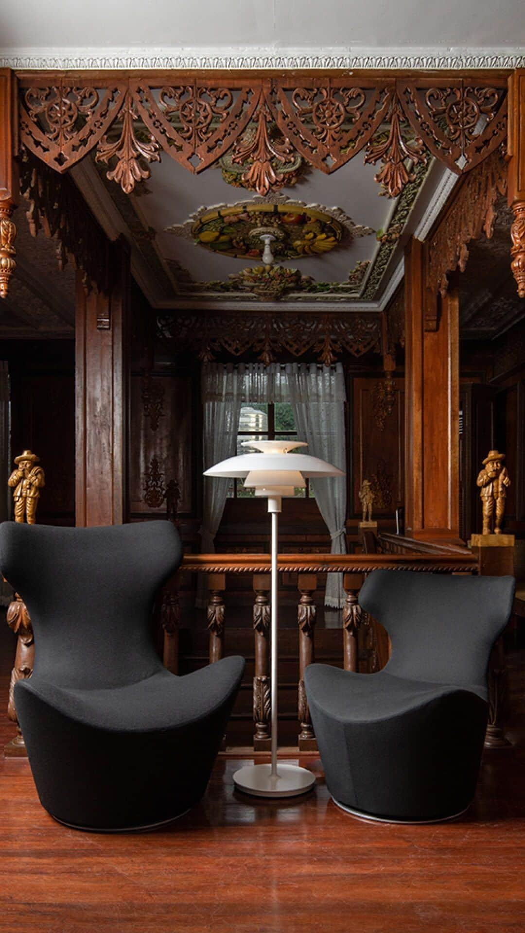 B&B Italiaのインスタグラム：「Time travel: Filipino Heritage meets B&B Italia. Embark on a journey through time with B&B Italia Filipino Heritage Campaign and immerse yourself in this remarkable union, where heritage and craftsmanship coexist in pure sophistication.  @pierolissoni @mariobelliniarchitects @barberosgerby @gaetano.pesce @antonio_citterio_arch @naoto_fukasawa_design_ltd @patricia_urquiola  @bebitaliamanila  Ph Studio Synthesis Video Sean Amador  #bebitalia #design #Manila #Philippines」