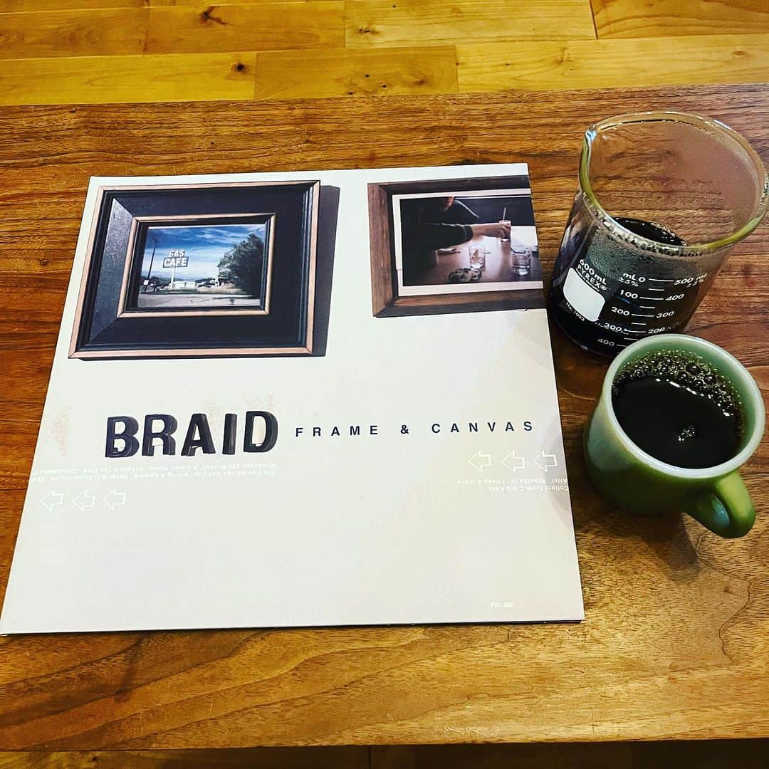 美濃隆章さんのインスタグラム写真 - (美濃隆章Instagram)「ミックスやら雑務の合間に #ちょいとコーヒーとレコード」8月16日 17時59分 - takaakimino