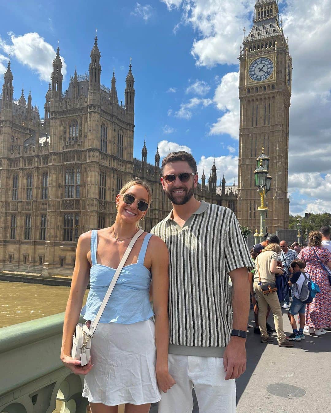 マディソン・ウィルソンのインスタグラム：「LONDON part 1 ❤️🤍」
