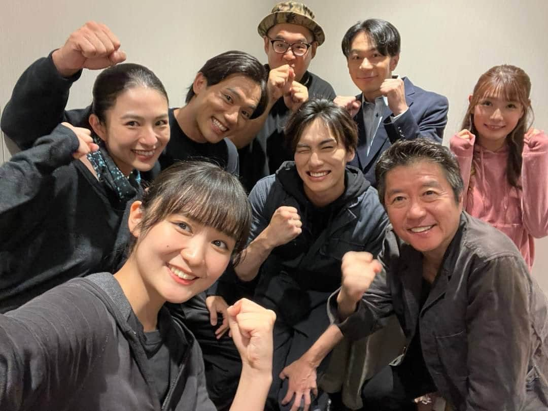 石崎なつみさんのインスタグラム写真 - (石崎なつみInstagram)「映画『#バラシファイト』 ⭐️kino cinéma立川髙島屋S.C館 ⭐️kino cinéma横浜みなとみらい での舞台挨拶が決定しました！  私も両日登壇させていただきます🎉  🎞️kino cinéma立川髙島屋S.C館🍿 8/19(土)16:15の回（上映終了後) 【チケット販売】 ・オンライン：8/17（木）0:00～（水曜深夜） ・劇場窓口：8/17（木）10:00～ ※オンライン販売にて完売した場合は、窓口での販売はございません。  🎞️kino cinéma横浜みなとみらい🍿 8月20日（日）16:15の回(上映前) 【チケット販売】 ・オンライン｜8/18（金）0:00〜(木曜深夜) ・劇場窓口｜8/18（金）劇場OPEN時間〜  【登壇者（予定）】 #小澤雄太 #石崎なつみ #外岡えりか #浅野寛介 #開沼豊 監督　(敬称略) ※登壇者は予告なく変更になる場合がございます。 予めご了承ください。  詳細は、各映画館のHPへ🔍」8月16日 16時40分 - ntmii7