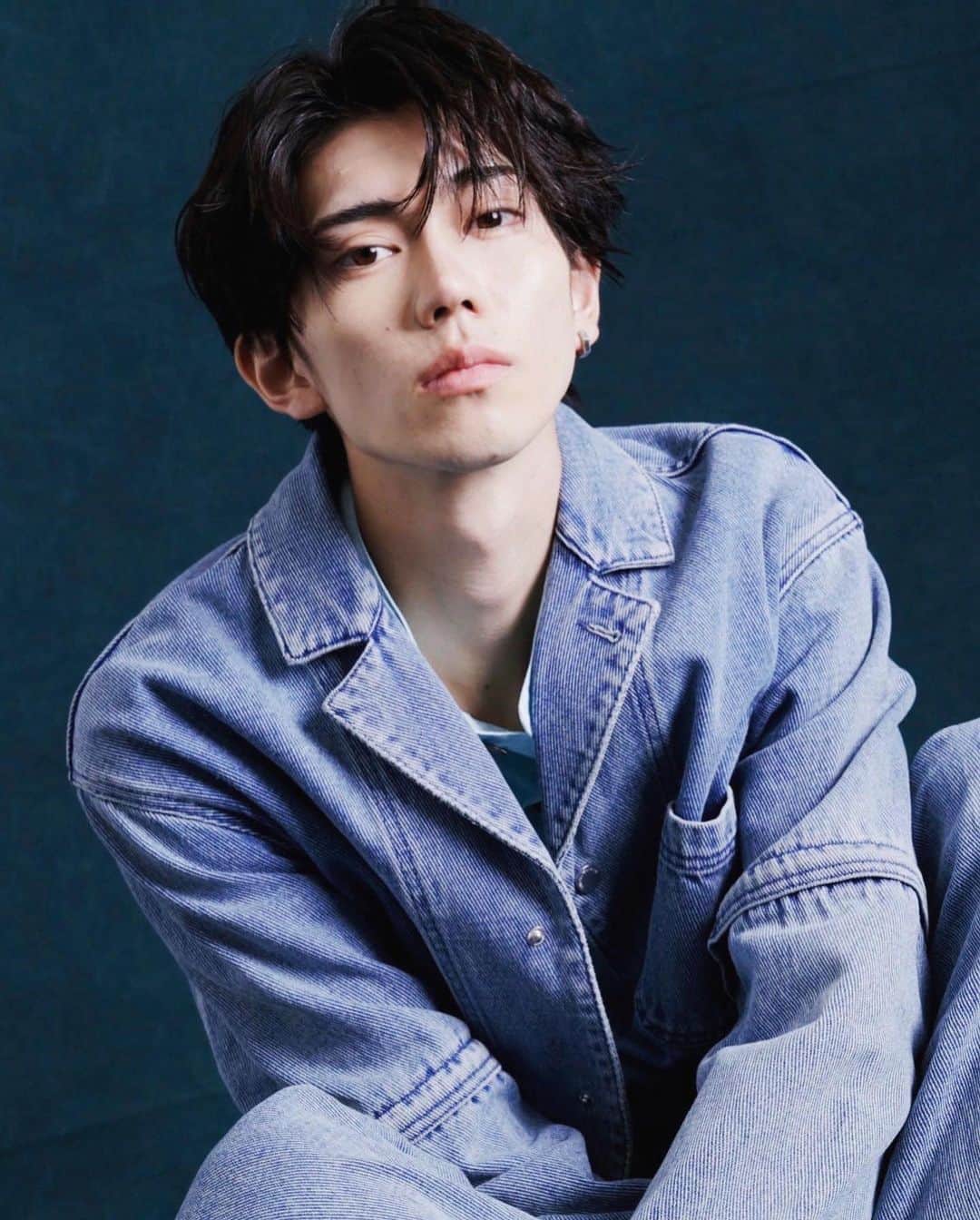 樋口晃平のインスタグラム：「「TVLIFE」本日発売です☺︎ ドラマの話沢山しましたよ~  この日の衣装かわいいでしょ✌︎」