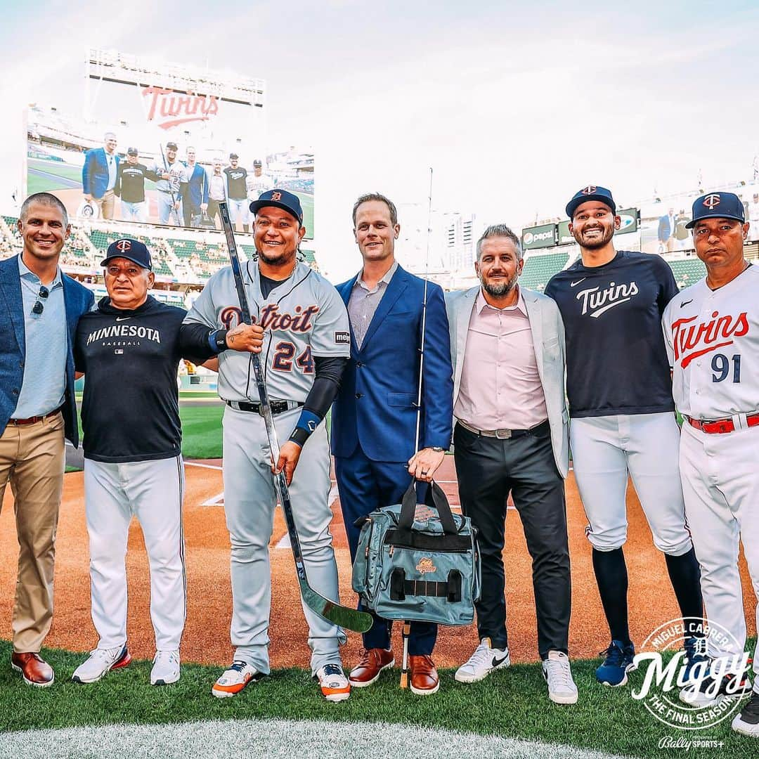 ミゲル・カブレラさんのインスタグラム写真 - (ミゲル・カブレラInstagram)「One more time in the Twin Cities. Thank you, @twins! #GraciasMiggy」8月16日 9時13分 - miggy24