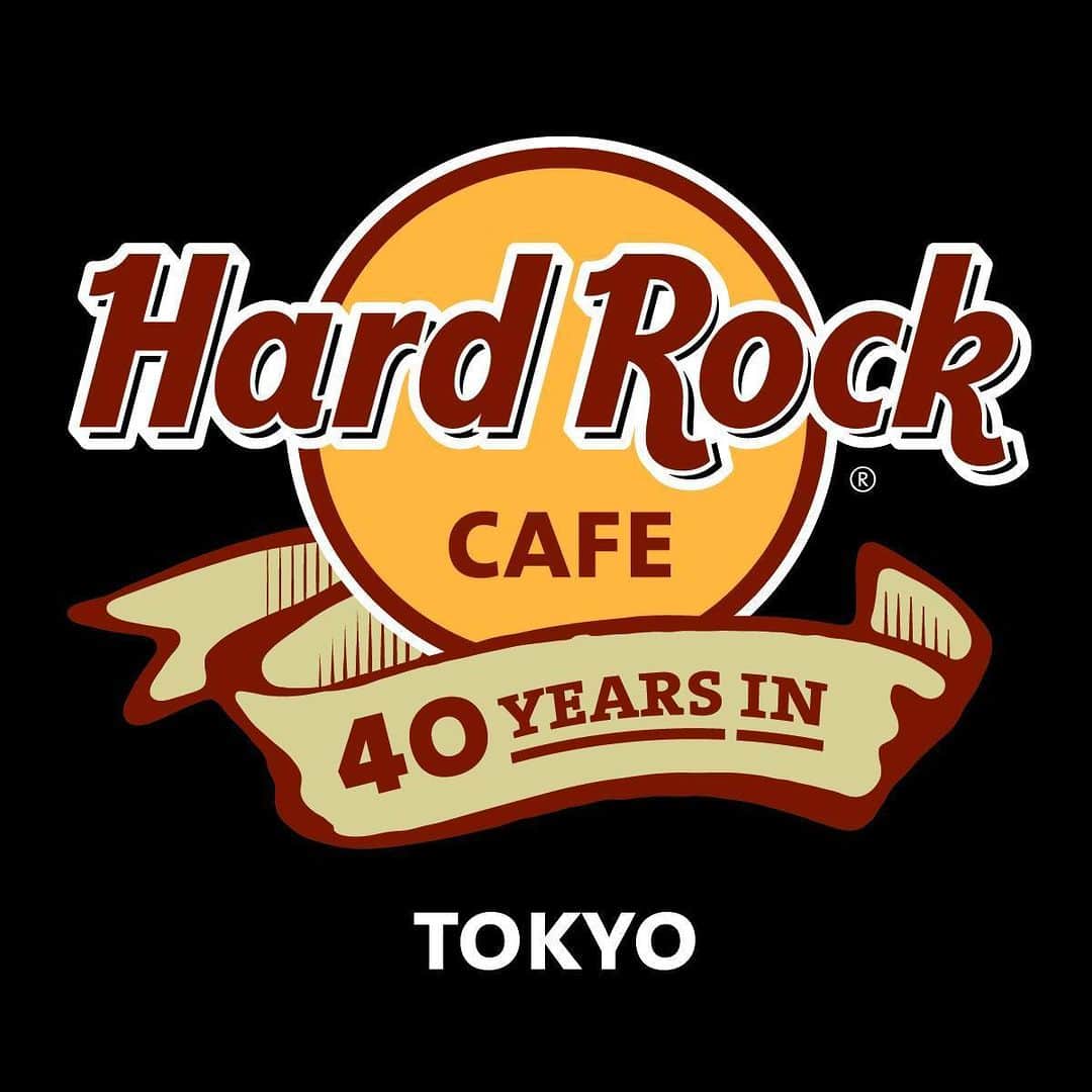 B’zのインスタグラム：「【NEWS】Bʼz 35th & Hard Rock Cafe 40th Anniversary Special Day 開催決定!!  様々な音楽を聴きながら料理が楽しめるアメリカンレストラン「Hard Rock CAFE」にて、B'zをフィーチャーした「Bʼz 35th & Hard Rock Cafe 40th Anniversary Special Day」の開催が決定しました！  該当店舗でB'zの楽曲をパワープレイの他、最新シングル「STARS」にちなんだオリジナルドリンク等をご提供！  詳細はこちらからご確認ください！ https://bz-vermillion.com/news/230816.html」