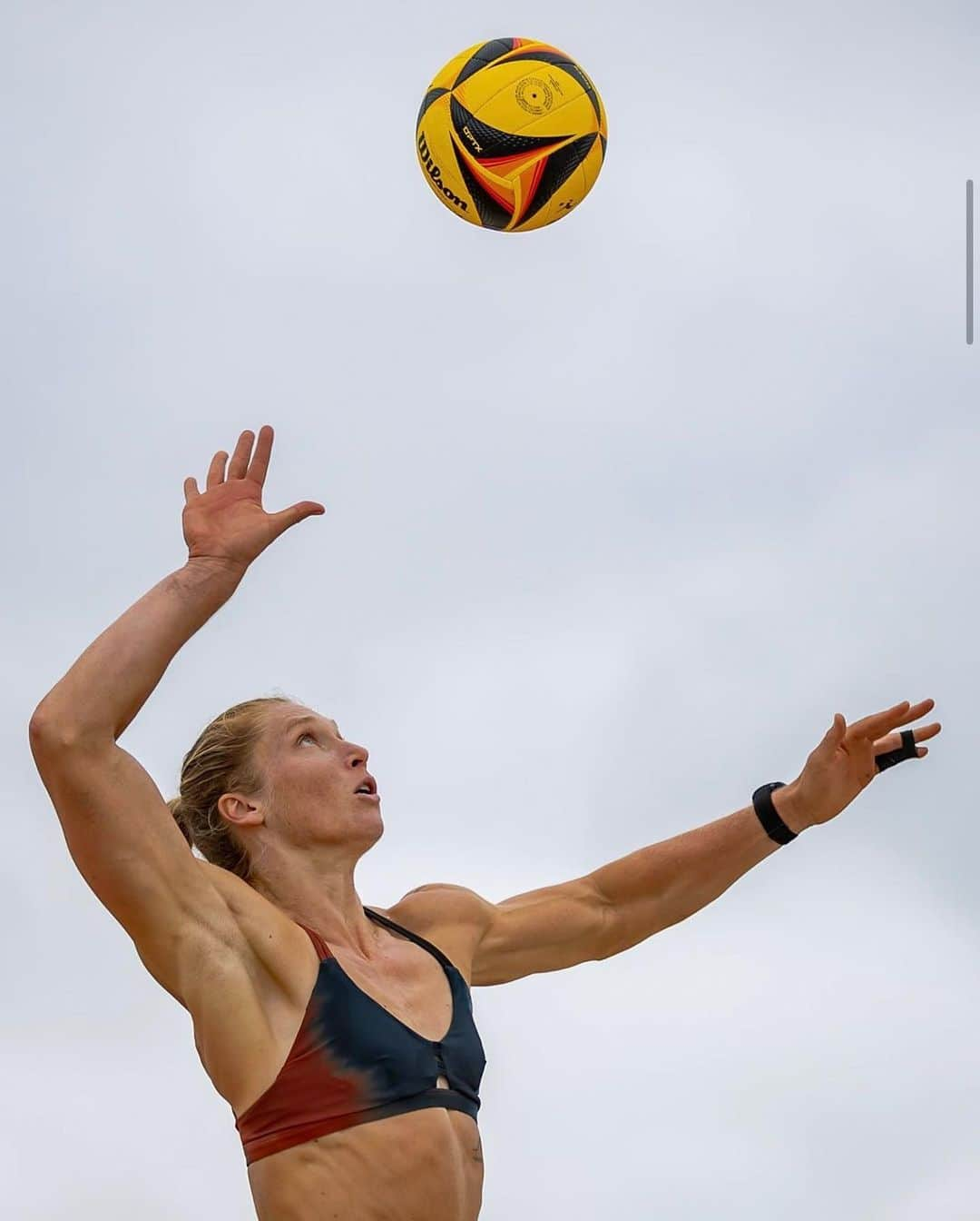 カーリー・ウォパットさんのインスタグラム写真 - (カーリー・ウォパットInstagram)「Next up! 👉🏼 The @avpbeach Manhattan Beach Open. The most epic AVP event of the summer.  This is going to be a fun one. 😎  📷: @willchuphotography」8月16日 11時58分 - carlywopat