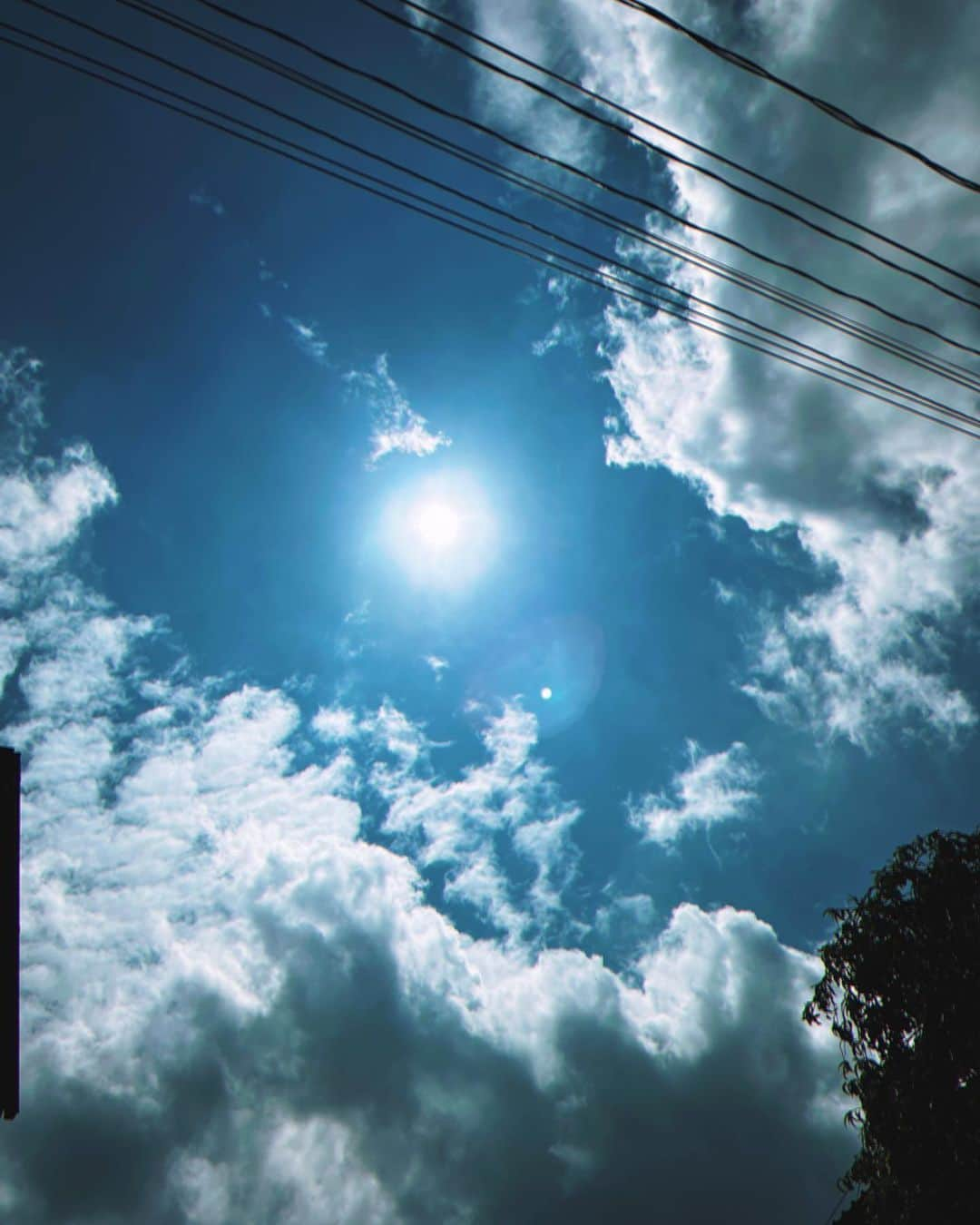 星沙織さんのインスタグラム写真 - (星沙織Instagram)「* * 福島の空がほんと好き♡  青空と夕焼けも最高だけど、 夜の星空が綺麗すぎて、目に焼き付けました。(写真には写せないのよね。) 昔は当たり前だったから見上げることなんてめったにしなかったけれど、今は私にとって特別な星空。  こんなに綺麗だったとわ。 ありがとう♡ * *」8月16日 13時00分 - saaaaa0rin