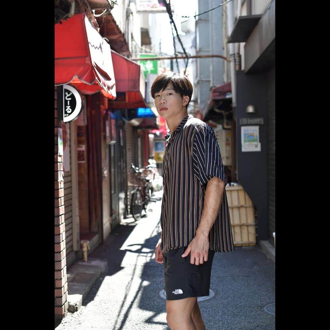 梶原颯さんのインスタグラム写真 - (梶原颯Instagram)「俺の夏は‼︎!終わらねえ‼︎‼︎💪😆☀️  ph @portrait_tsuyoshi   #黒ひげ　#夏コーデ  #筋肉　#血管 #abs #fitness #ウルトラマン」8月16日 20時00分 - hayate_kajihara