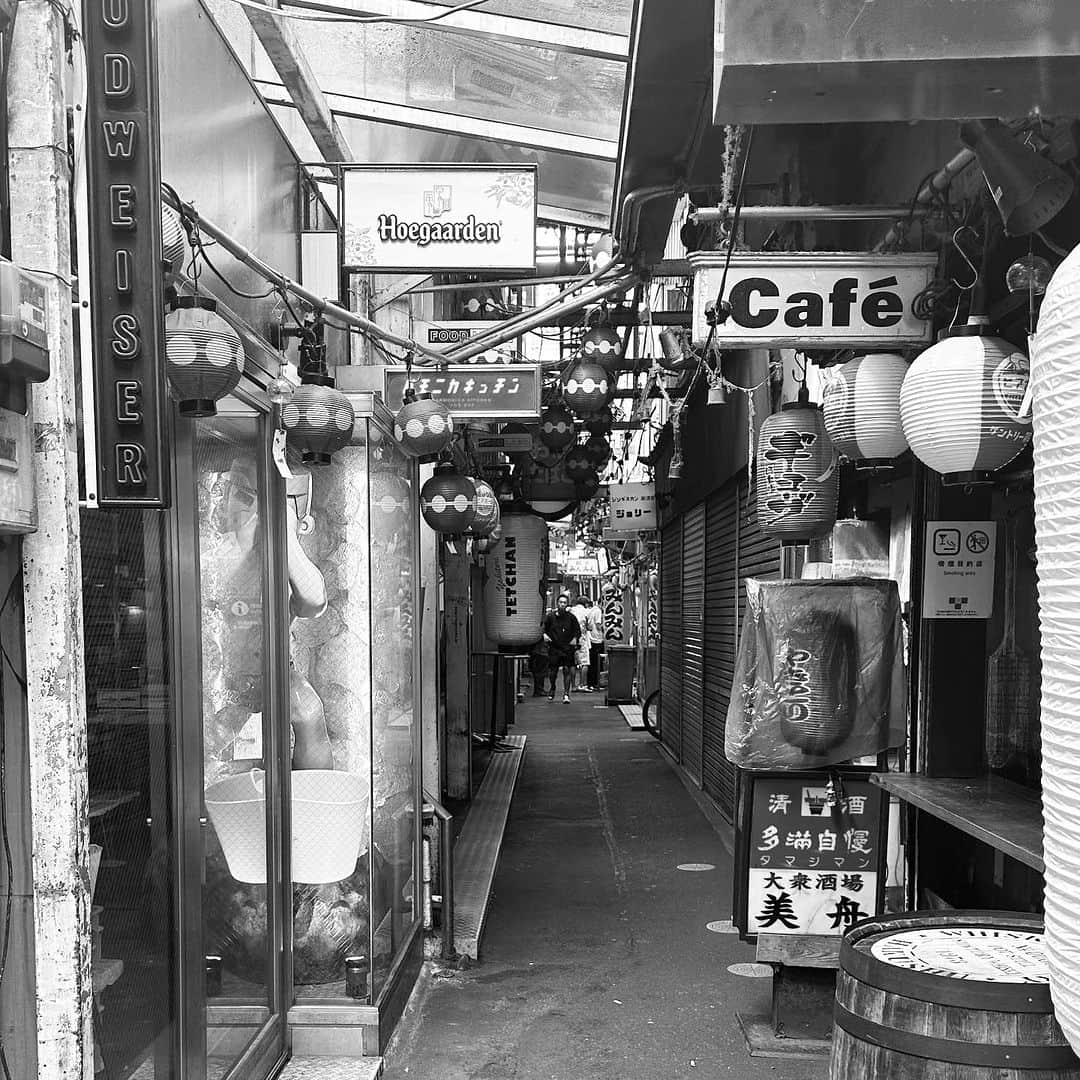 大井健さんのインスタグラム写真 - (大井健Instagram)「Kichijoji  Nostalgic street  ハモニカ横丁  #tokyo  #life  #kichijoji  #大井健  #takeshioi」8月16日 14時21分 - takeshioi_pf