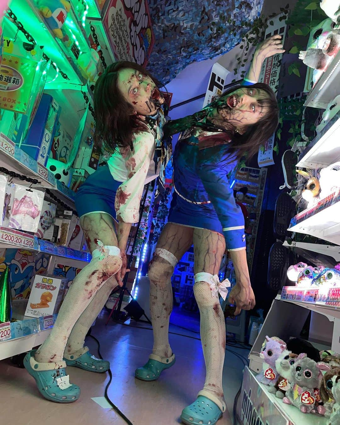 筧美和子さんのインスタグラム写真 - (筧美和子Instagram)「ゾン100オフショット🧟‍♀️🧟🧟‍♂️ チームゾンビ楽しかったなぁ🫶  Netflixにて配信中です🔸  #ゾン100 #ゾンビになるまでにしたい100のこと」8月16日 14時23分 - miwakokakei