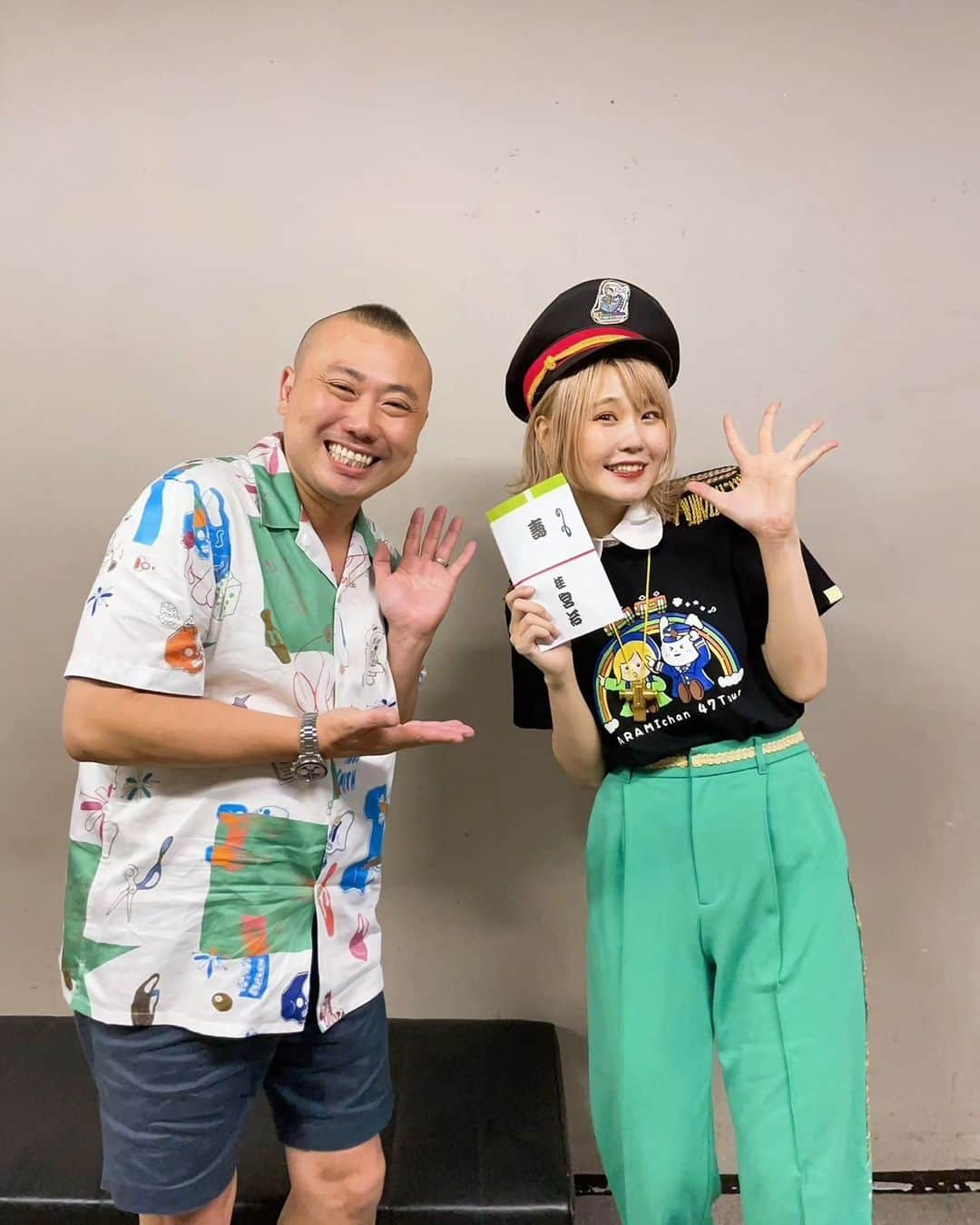 桂宮治さんのインスタグラム写真 - (桂宮治Instagram)「イベントとロケと収録と落語会とコンサート いろいろあったけど、いろいろ有り過ぎてどこまで喋って良いのか分からない… 時が来たら全てお話致します😂 特にあの事を…」8月16日 15時02分 - miyajikatura