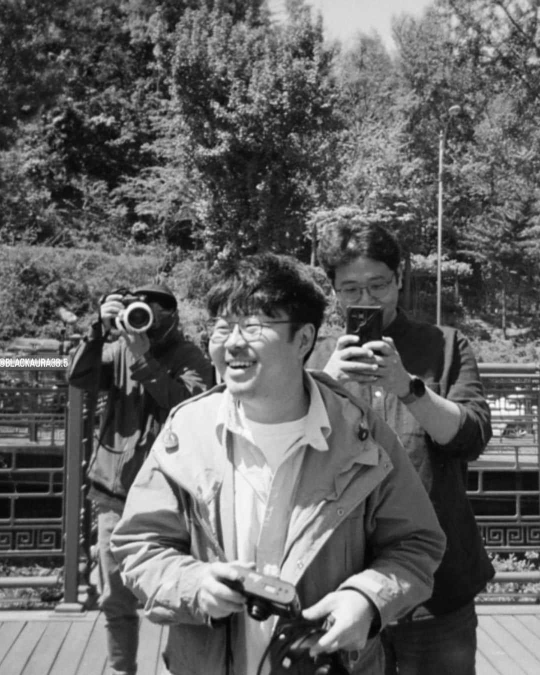 シン・ヒョンスさんのインスタグラム写真 - (シン・ヒョンスInstagram)「🍑👈🏻🙅🏻‍♂️  photo. @blackaura36.5   #tvN #복숭아누르지마시오」8月17日 18時30分 - shintop20