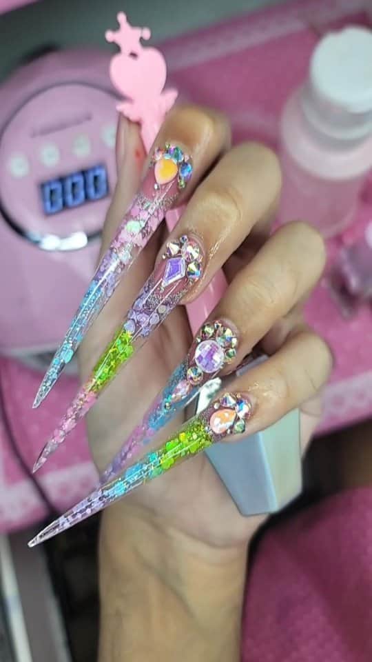 Max Estradaのインスタグラム：「Enailcouture.com new 123go bubble gum gel,  solid glue gel♡ vegan and Hypoallergenic.  Made in America 🇺🇸The moment so many have been waiting for is finally here! Enailcouture.com 123go maximum square is the longest flat boxy square pre made full coverage gel nail in the game. We also dropped xs sculpture square and magical ice hologram stickers☆Enailcouture.com 123go 5XL Coffin nails are the longest full coverage pre made gel nails in the world. They are EVERYTHING, made in America.Enailcouture.com new product drop ♡!~ 123go diy gel and our new charm nail stickers 😍Enailcouture.com made in American ♡!~Enailcouture.com 123go pre made gel nails are the game changer !~ perfect nails every time with no smells or dust!~ long lasting and easy removal , made in America! Enailcouture.com  #ネイル #nailpolish #nailswag #nailaddict #nailfashion #nailartheaven #nails2inspire #nailsofinstagram #instanails #naillife #nailporn #gelnails #gelpolish #stilettonails #nailaddict #nail #💅🏻 #nailtech#nailsonfleek #nailartwow #네일아트 #nails #nailart #notd #makeup #젤네일  #glamnails #nailcolor  #nailsalon #nailsdid #nailsoftheday Enailcouture.com」