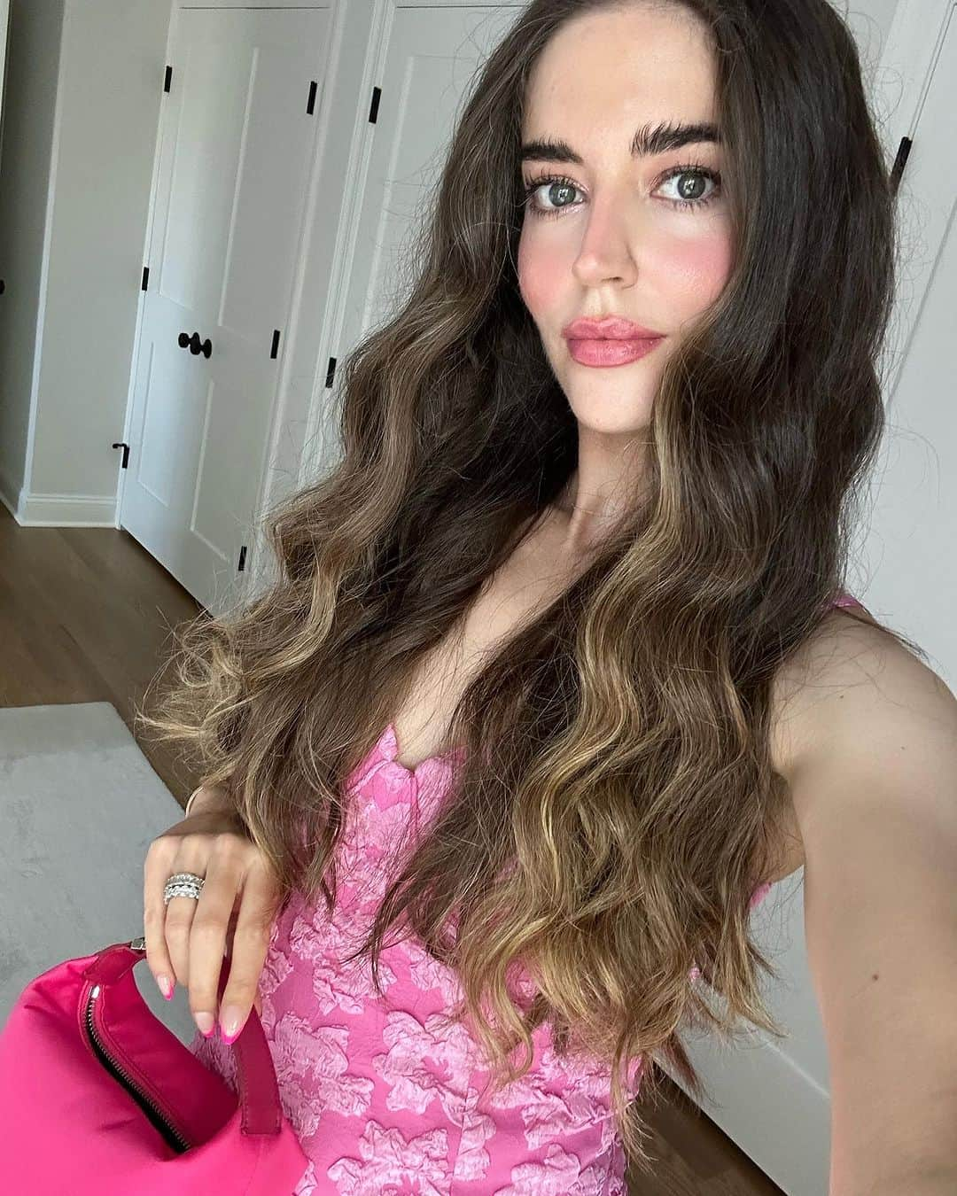 クララ・アロンソのインスタグラム：「I'm a Barbie girl, in the Barbie world 🎀🩷💕」