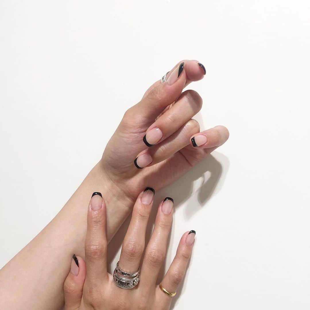 関根祥子のインスタグラム：「クロ ふれんち🖤  #mojonail #nails」
