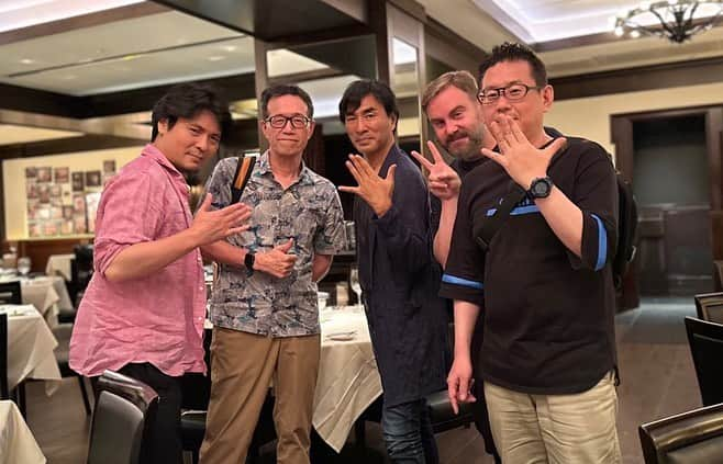 天神英貴のインスタグラム：「SDCC,OTAKON2023を終えて、羽田に到着。日本では皆忙しすぎて一堂には会えない皆さんとこうして楽しい時間を共有できるのは仕事超えて、幸せそのものです。お世話になった皆さん、本当にありがとうございました。」