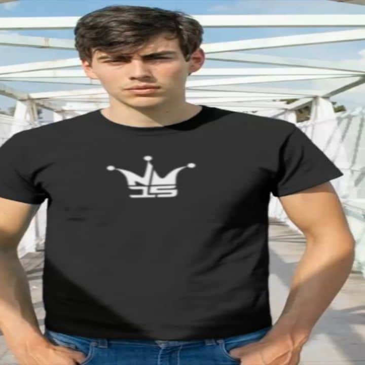 ニコラ・ヨキッチのインスタグラム：「🔥Nikola Jokić Merch on Sale!!🔥  🌟 Show your love for the MVP! Only available for 48hrs ⏰  🌍 Fast worldwide shipping! 🚀  👉 Link in our profile bio @jokicnikolaofficial 👈  Gear up like a true fan and celebrate the greatness of Nikola Jokić with our exclusive shirts! Don't wait, get yours now before they're gone! 🙌🔥」