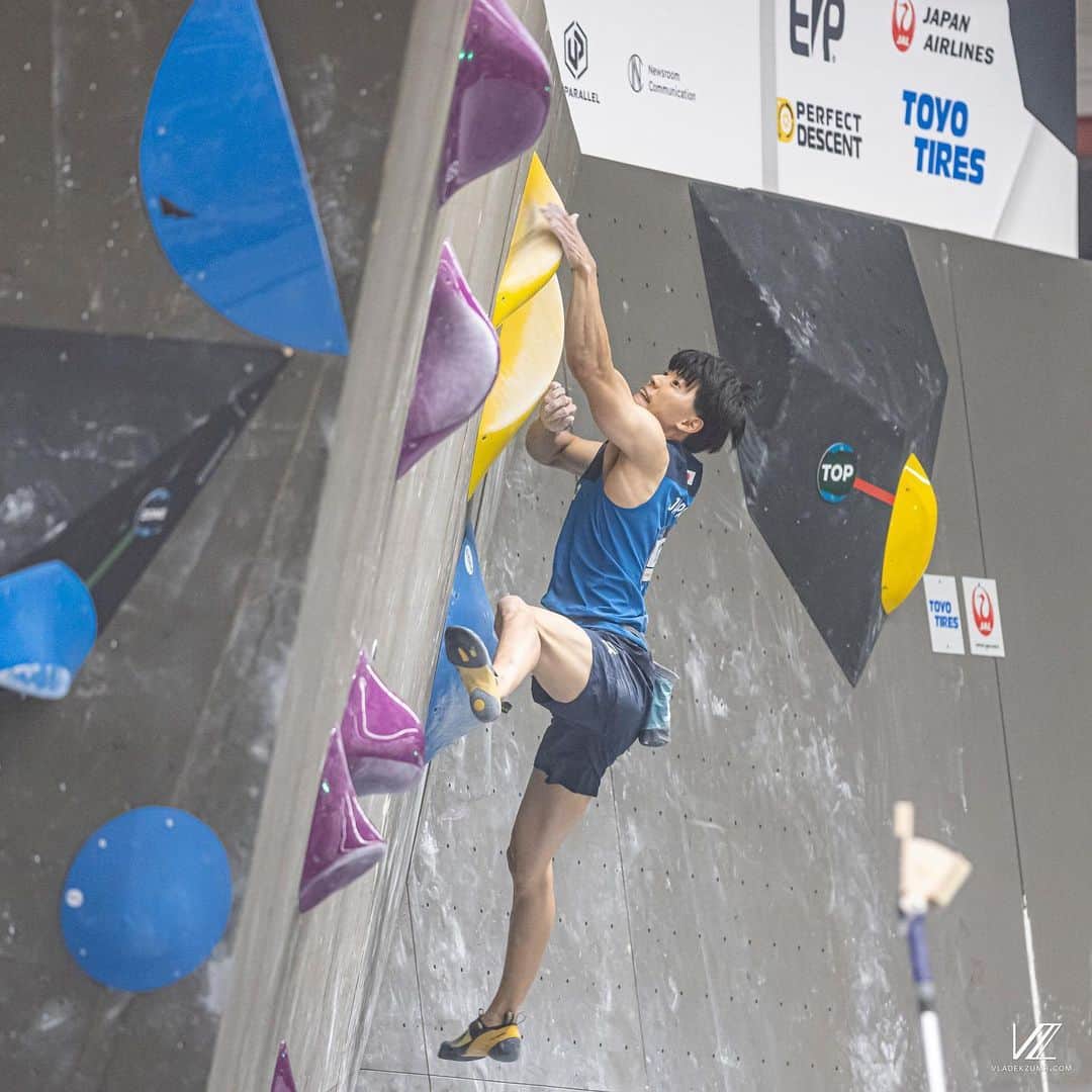 藤井快のインスタグラム：「I got 2nd place in my group at the world championships @climbingbern2023 !🙌 I feel good but little bit nervous before qualifying started. The first and second weren’t moving well, but from the next I was able to concentrate and climb. Take a good rest and let’s go to the semifinals!  世界選手権予選はなんとか突破！ 結果だけ見れば悪くないけど、展開はかなり苦しかったなぁ😓  でも身体の調子はいい感じなので、しっかり休んで準決勝やってやります！  俺はまだいける！  📸by @vladek_zumr   #関電工 @morinagatraininglab @team_edelrid @frictionlabs   #ifsc #boulder #competition  @japan_national_climbing_team」