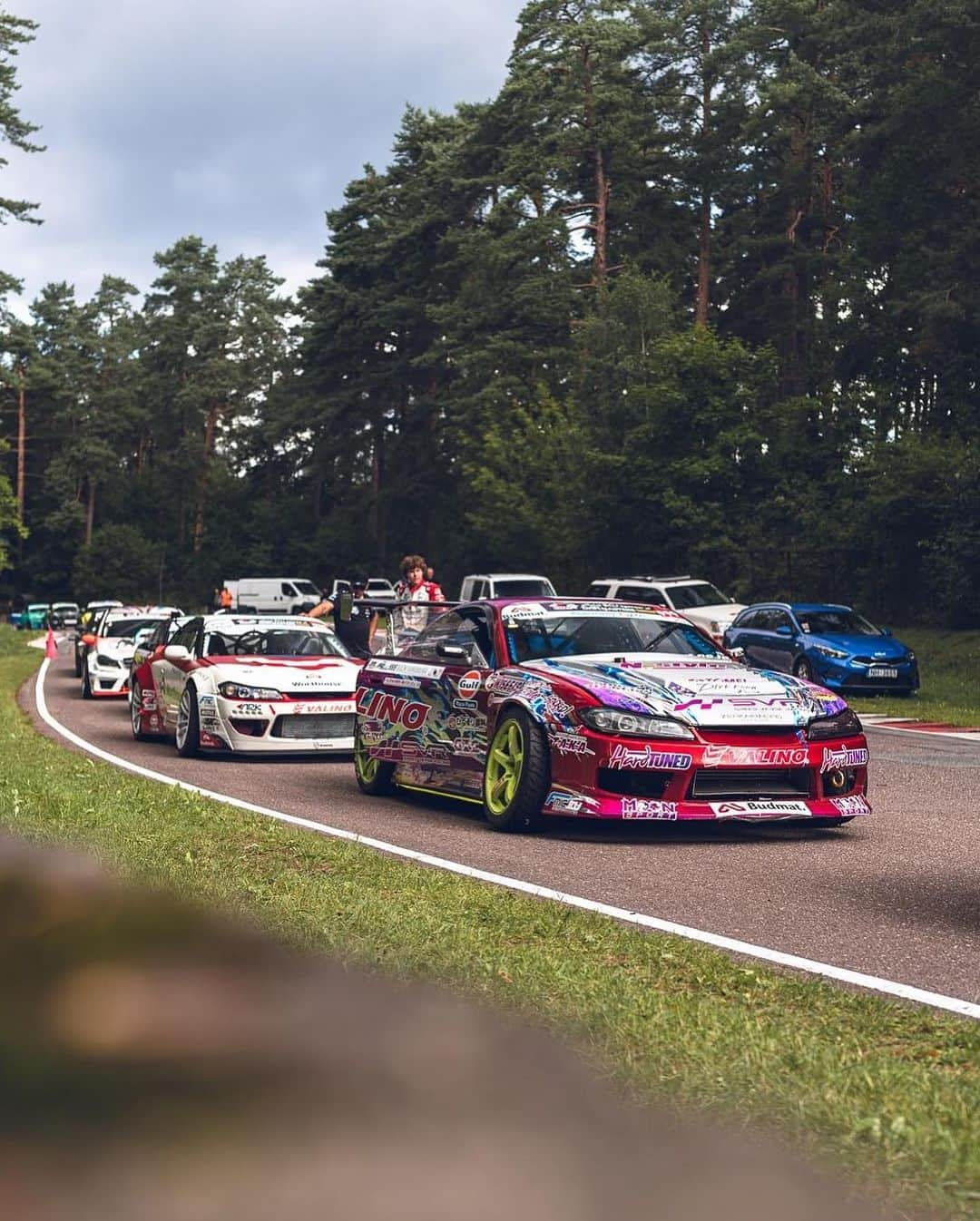 中村直樹さんのインスタグラム写真 - (中村直樹Instagram)「drift Masters Riga戦 ベスト16敗退 今回もご協力くださったスポンサー様、皆様ありがとうございました。 なかなか苦戦してますがあきらめずに勝ちを目指してがんばりたいとおもいます。 悔しいですが1戦1戦走るごとに 走りのスタイルのズレがみえてきます。 頑張って向こうの走り方きわめたいです。 次戦ドイツ戦も気合い全開で頑張っていきたいとおもいます。 応援よろしくお願いします。  N-style中村直樹  #valino #silkblaze #speedverseracing #digicam #wisefab #toptul #ひだまり歯科 #美来美車 #link #jpturbo #gpsports #goodgun #zenkairacing #delta #dg５ #taka #autoservicemori #fujiwaraauto #rems #skymotors #宮富 #stackedracing #shirtstuckedin #kawaiworks #nstyle #hardtuned #diversionracing  @moonsport.pl @_wisefab_ @warter_racing_fuels」8月2日 0時29分 - nakamura_naoki_n