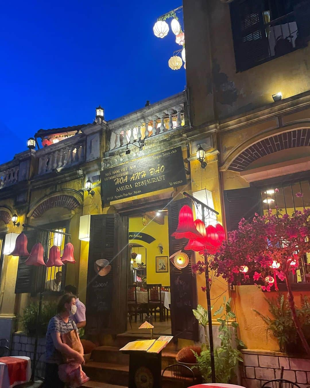 金子昇さんのインスタグラム写真 - (金子昇Instagram)「夜のホイアン。  #vietnam  #hoian  #金子昇 #綺麗だった」8月2日 0時31分 - noboru_kaneko_official