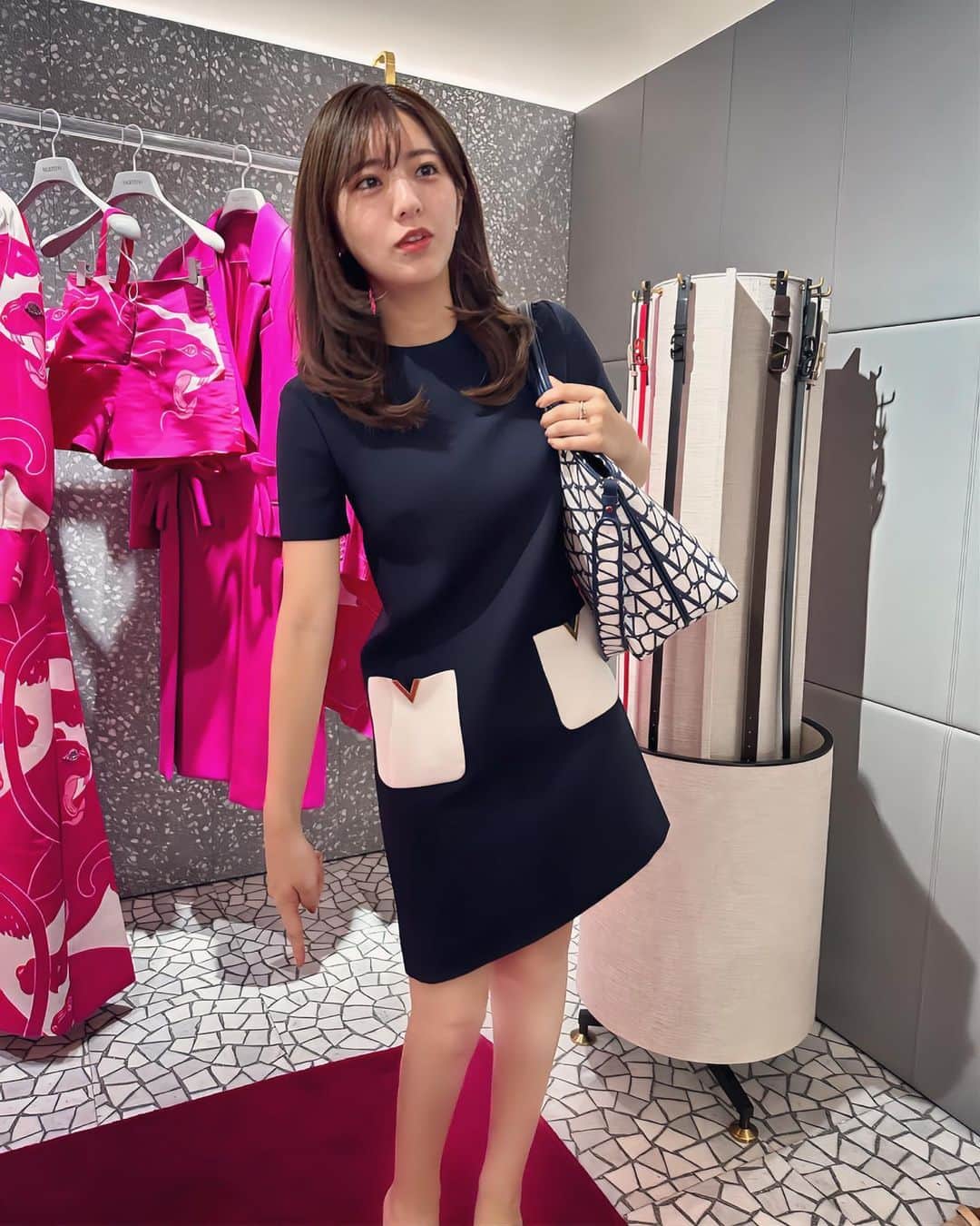 白戸ゆめののインスタグラム：「💄  久しぶりにウィンドウショッピング🛍️ かわいかったあ🥹🥹」