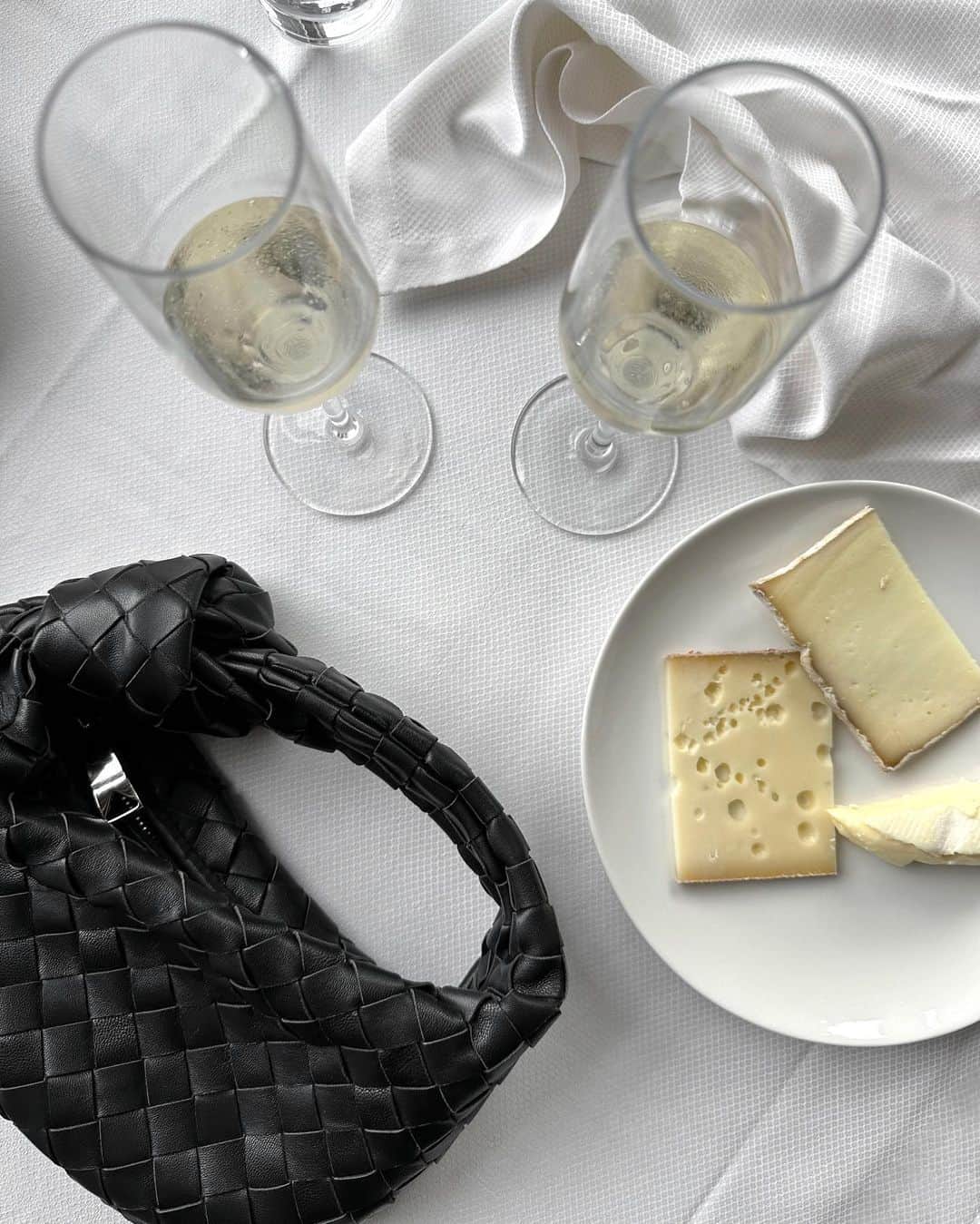 Victoria Törnegrenさんのインスタグラム写真 - (Victoria TörnegrenInstagram)「Cheese & champage」8月2日 1時06分 - victoriatornegren