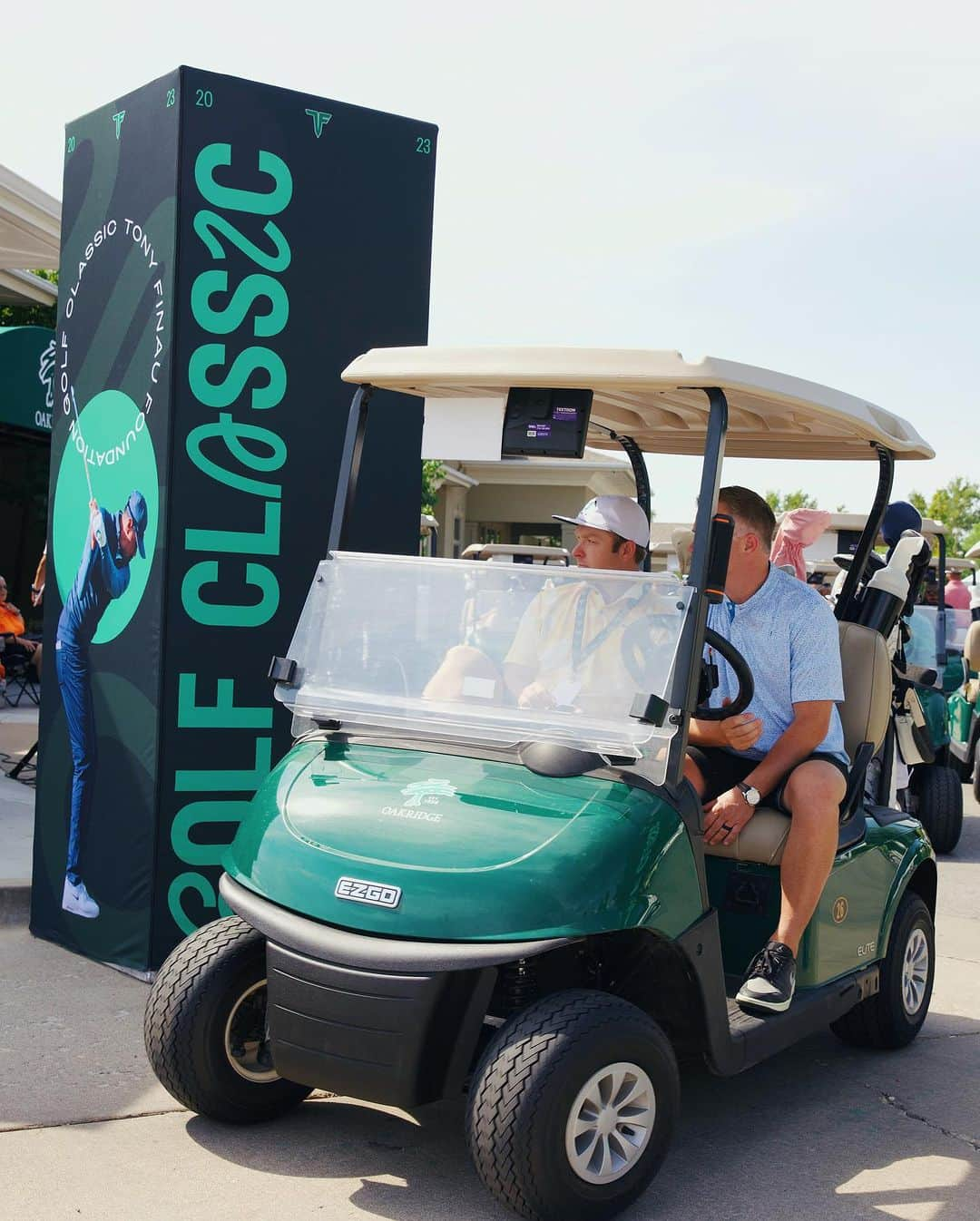 トニー・フィナウのインスタグラム：「2023 Tony Finau Foundation pro am was a hit! Thanks to all who attended and continue to support 🙏🏾 Special thanks to @pingtour for being presenting sponsor of this event.   Lift where you stand 👊🏾 #inspiresomeone」